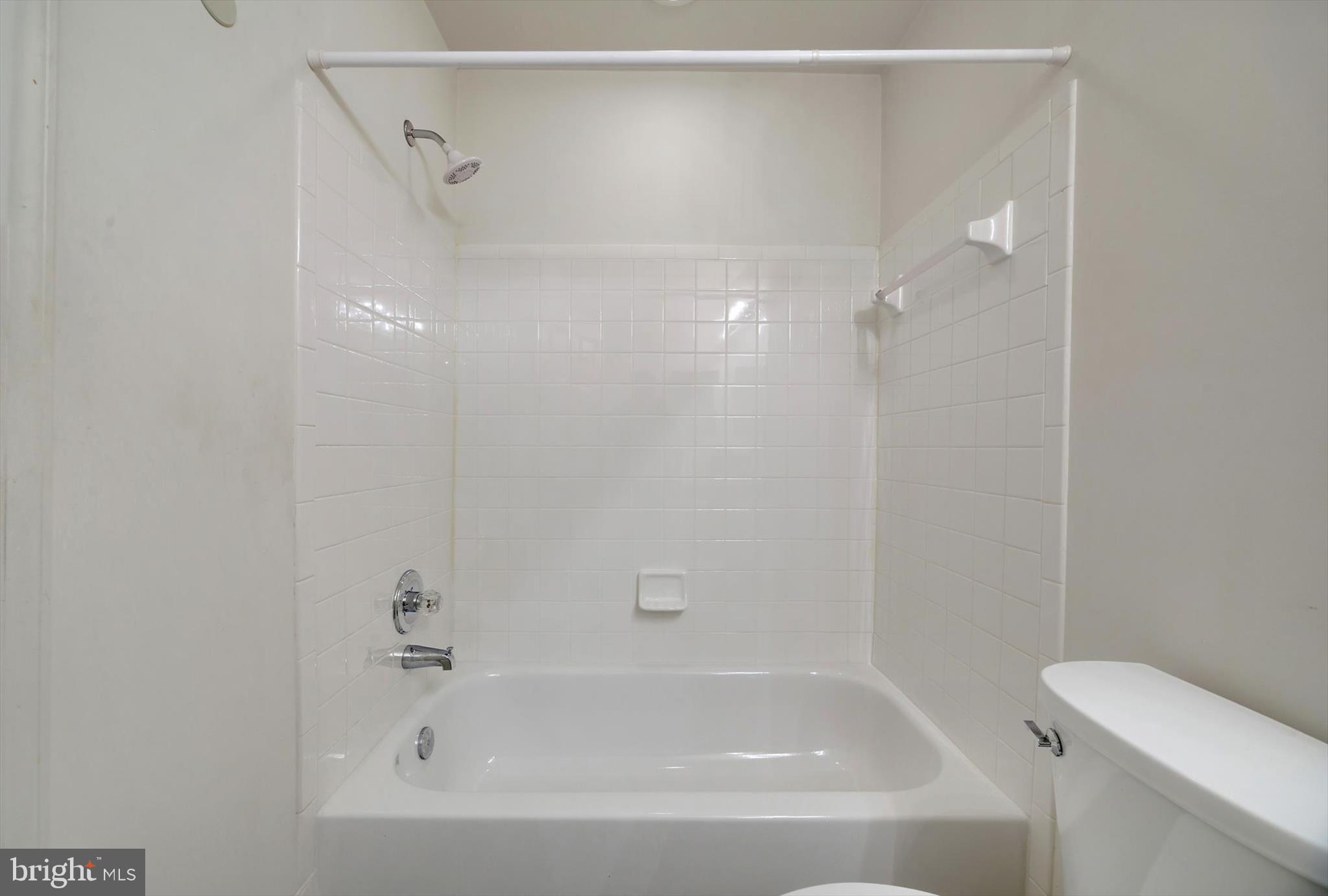 ARAGONA VILLAGE - Residential