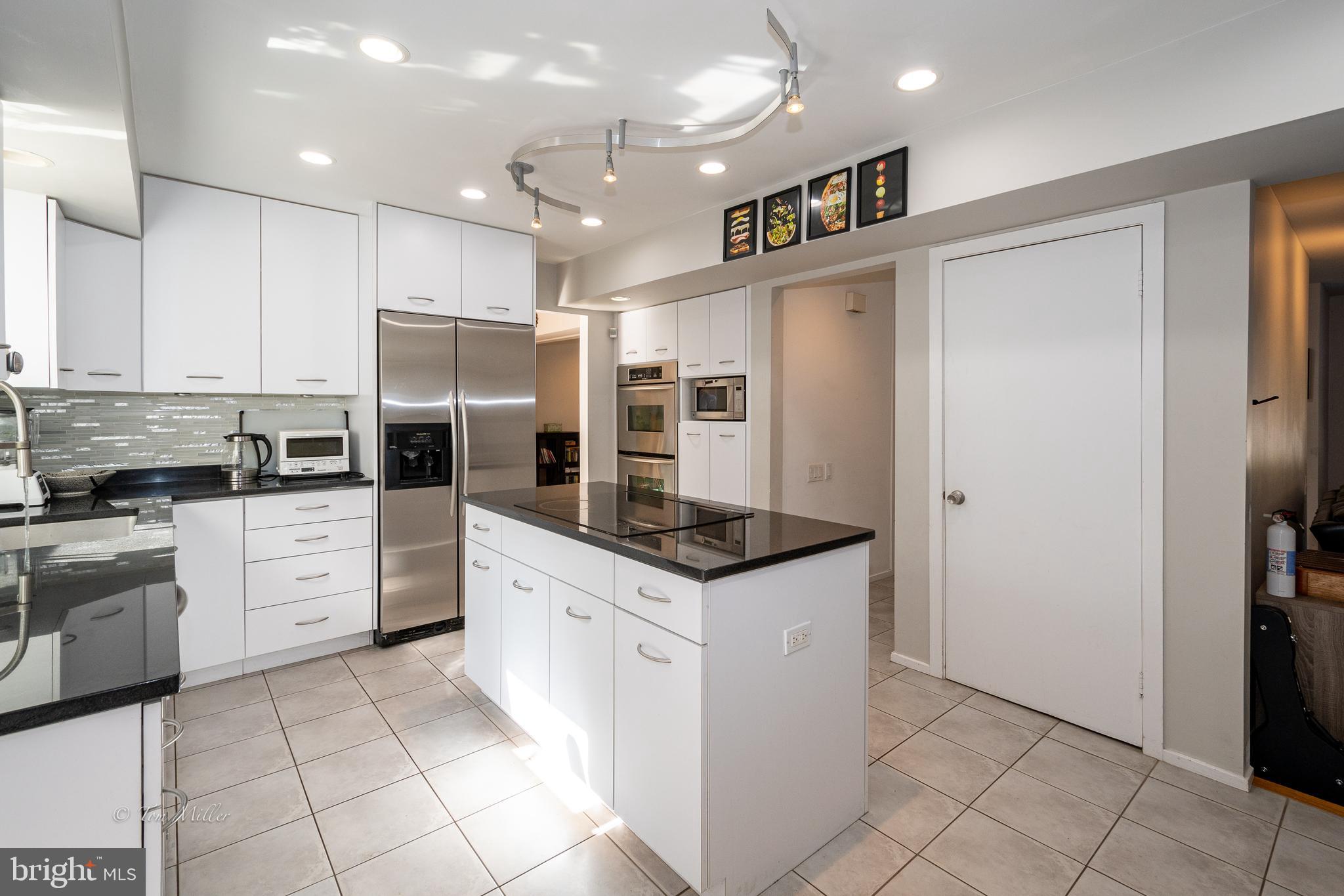 AUTUMN WINDS - Residential