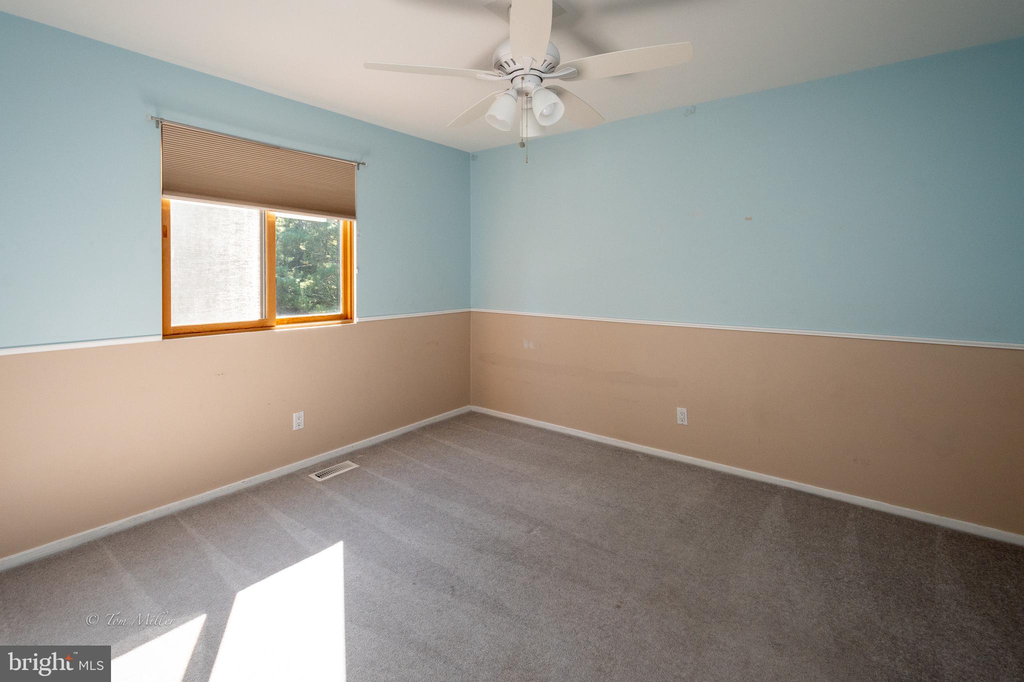 AUTUMN WINDS - Residential