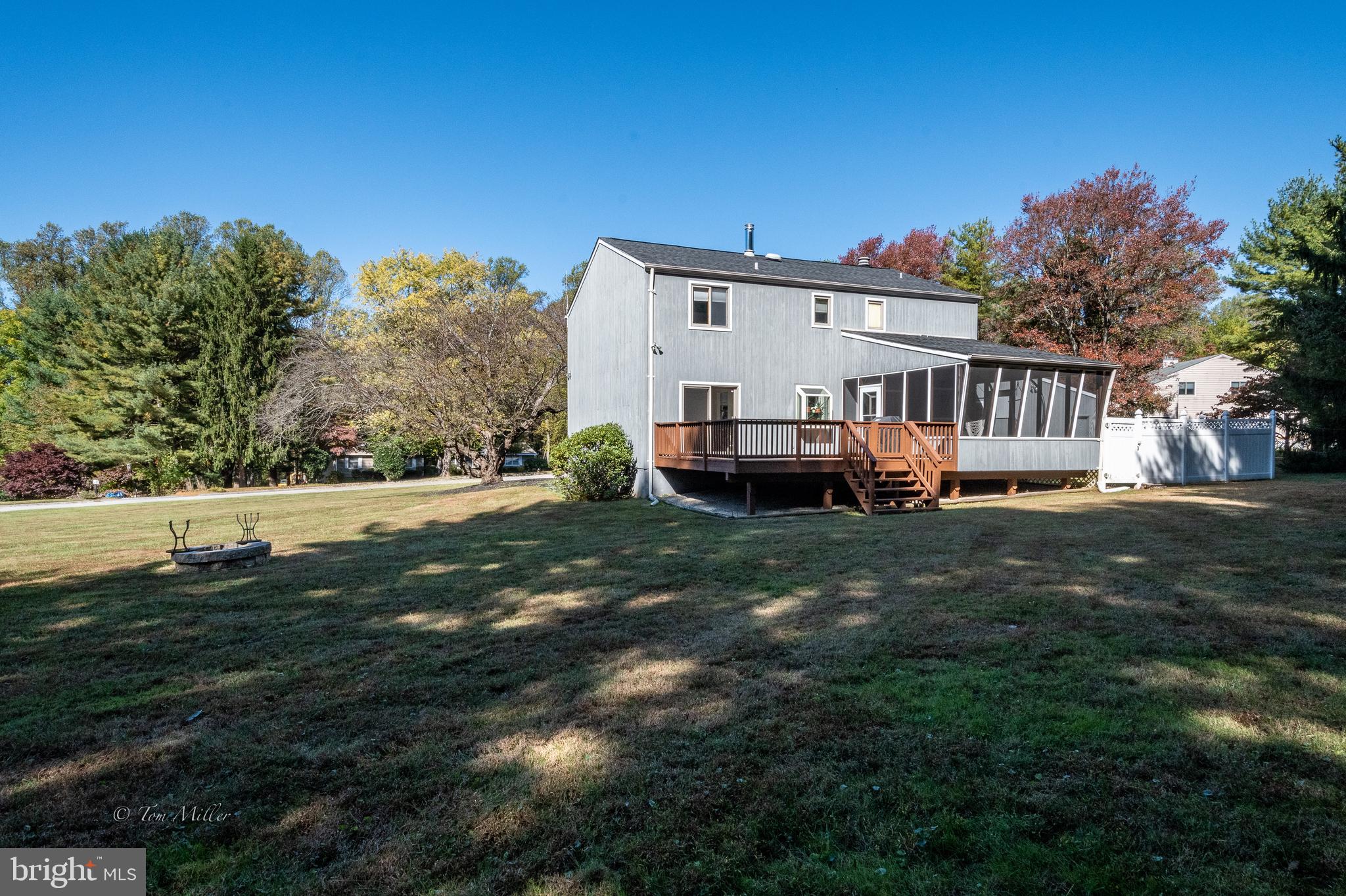 AUTUMN WINDS - Residential