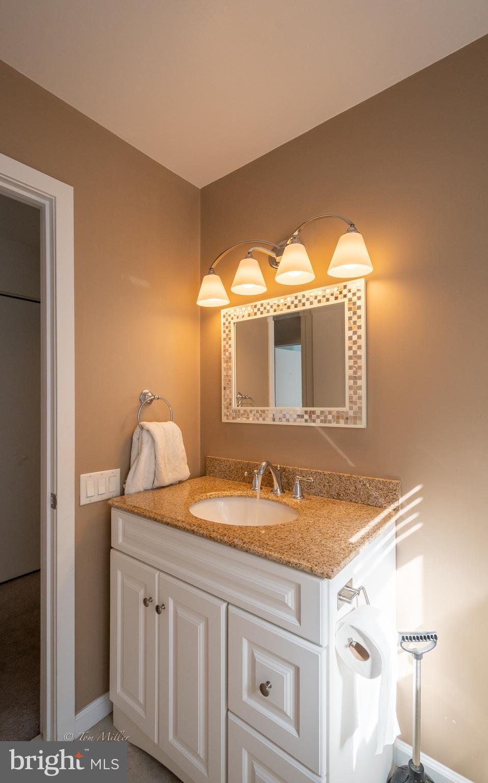 AUTUMN WINDS - Residential