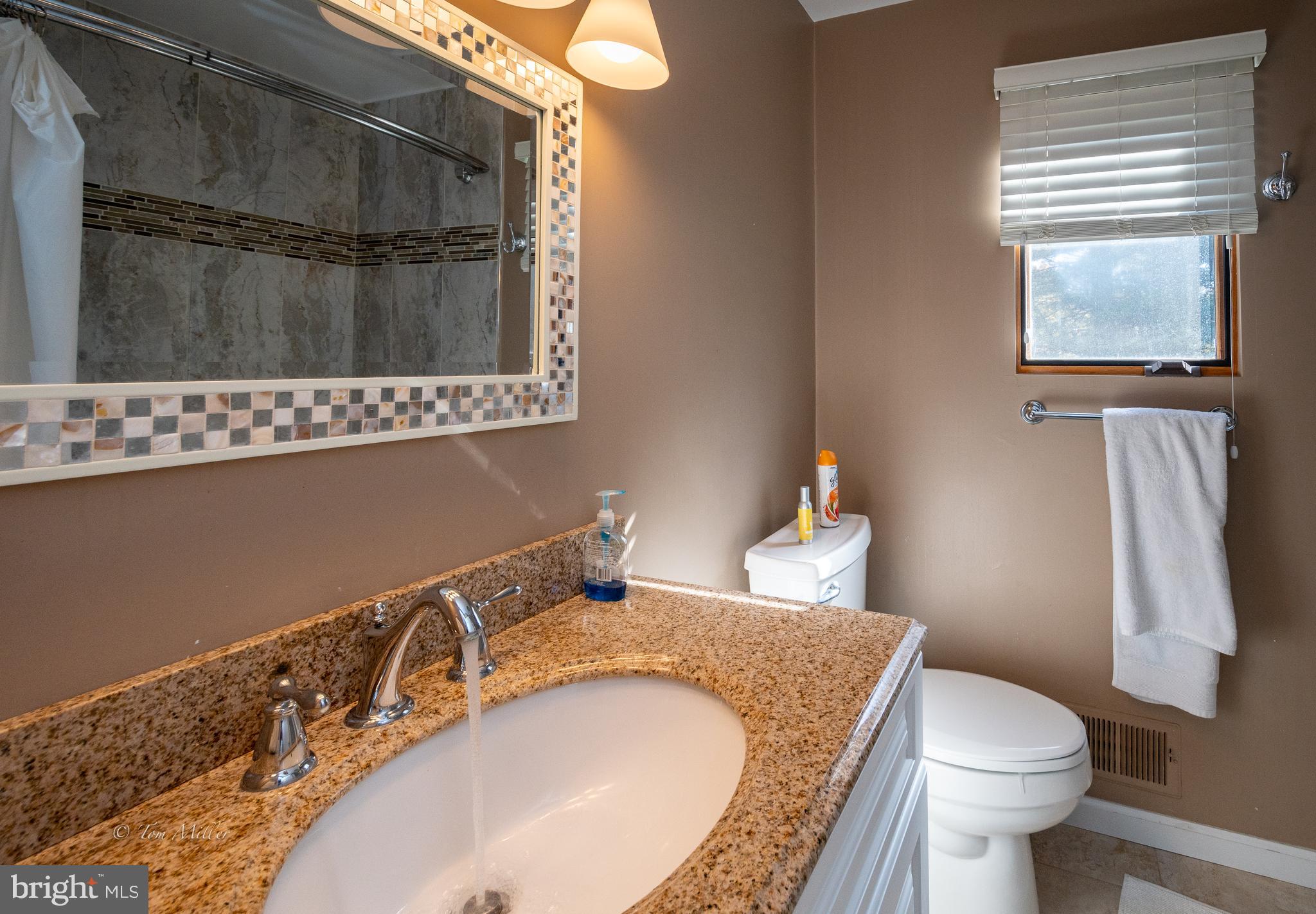 AUTUMN WINDS - Residential