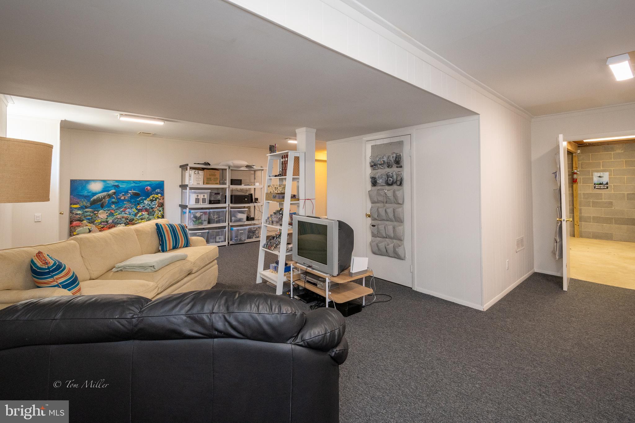 AUTUMN WINDS - Residential