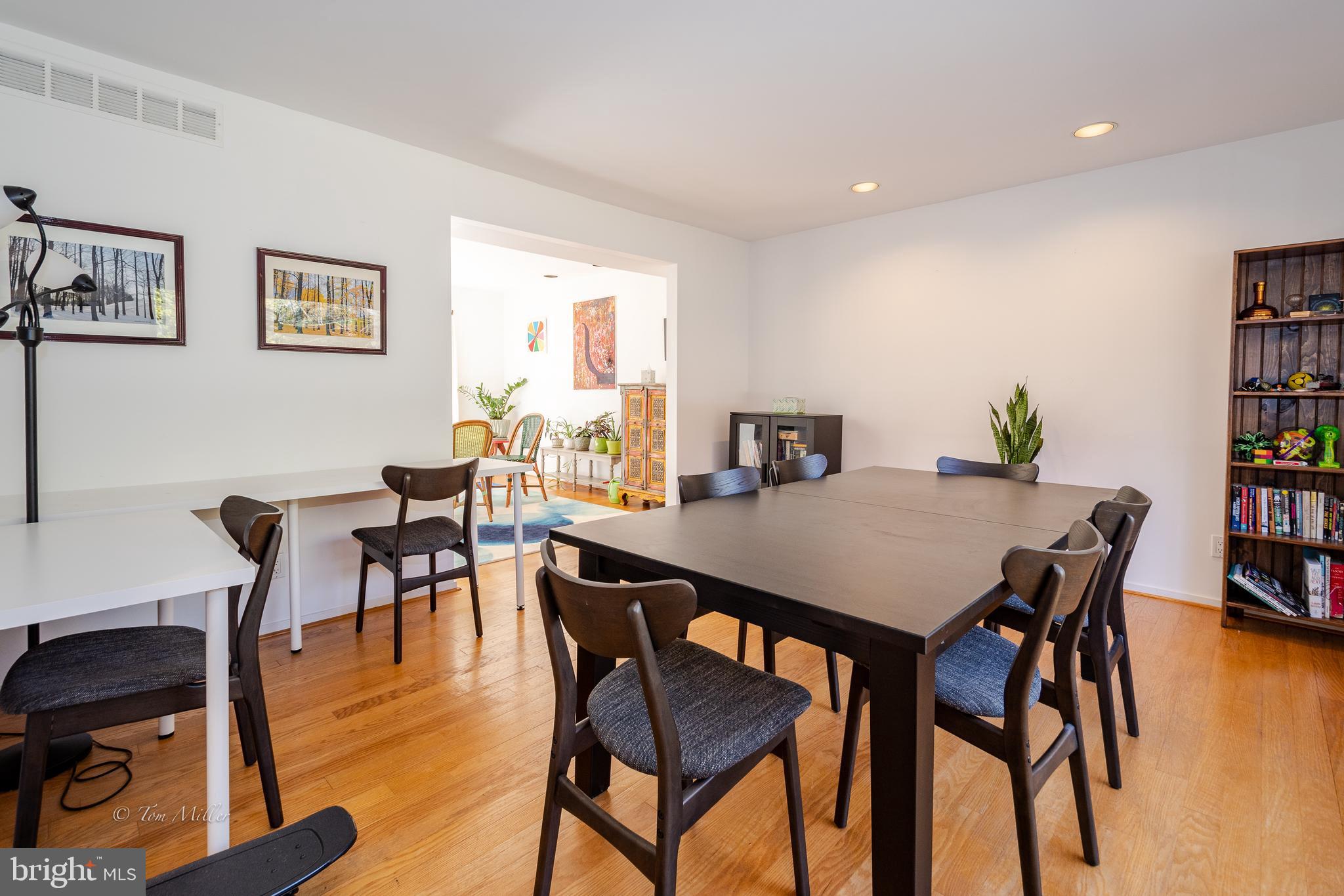 AUTUMN WINDS - Residential