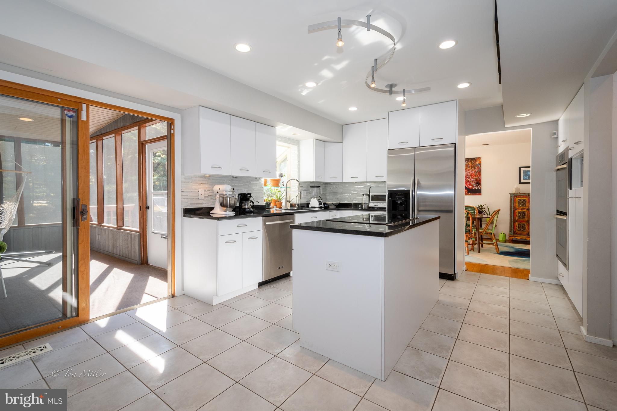 AUTUMN WINDS - Residential