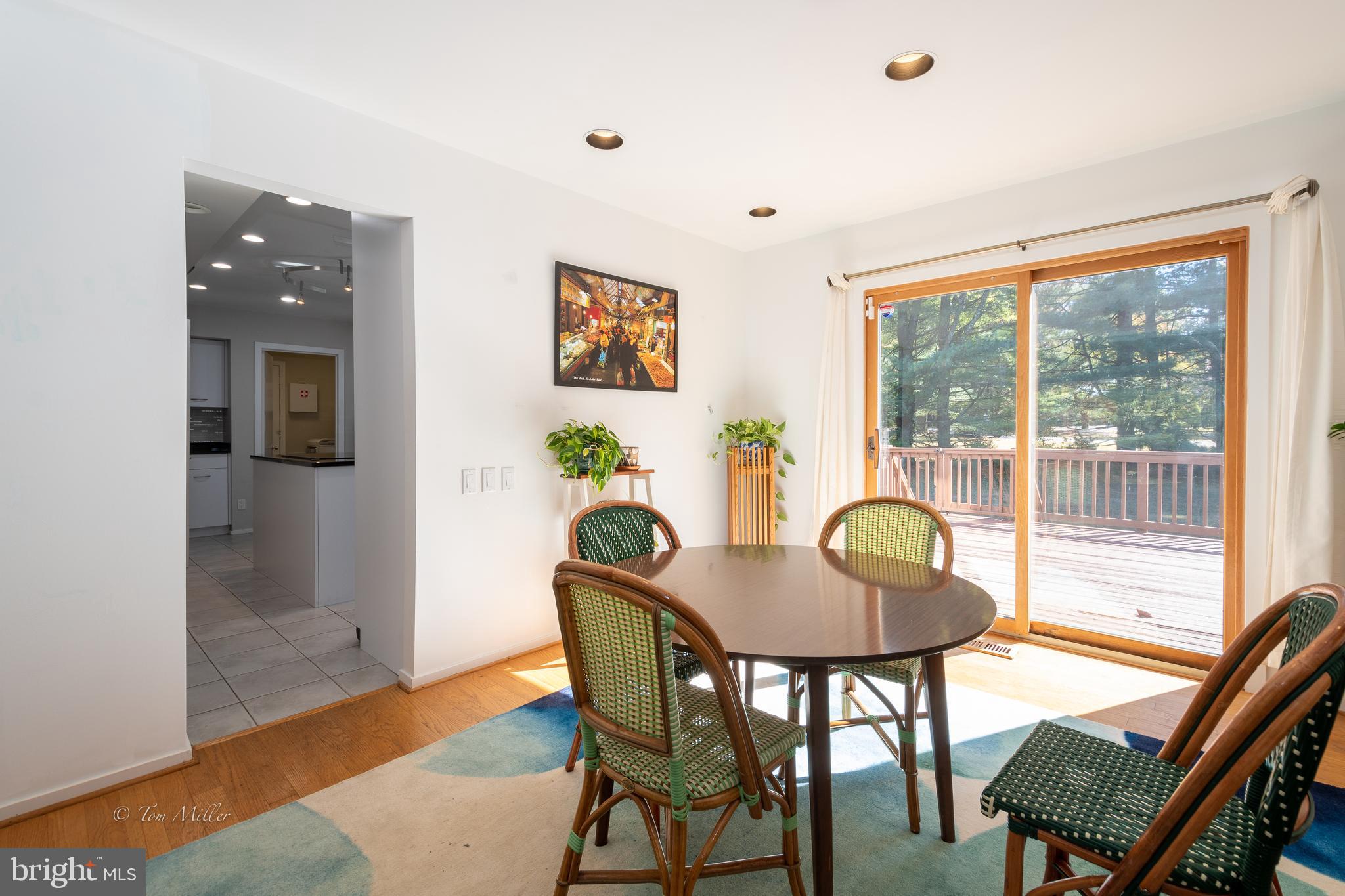 AUTUMN WINDS - Residential