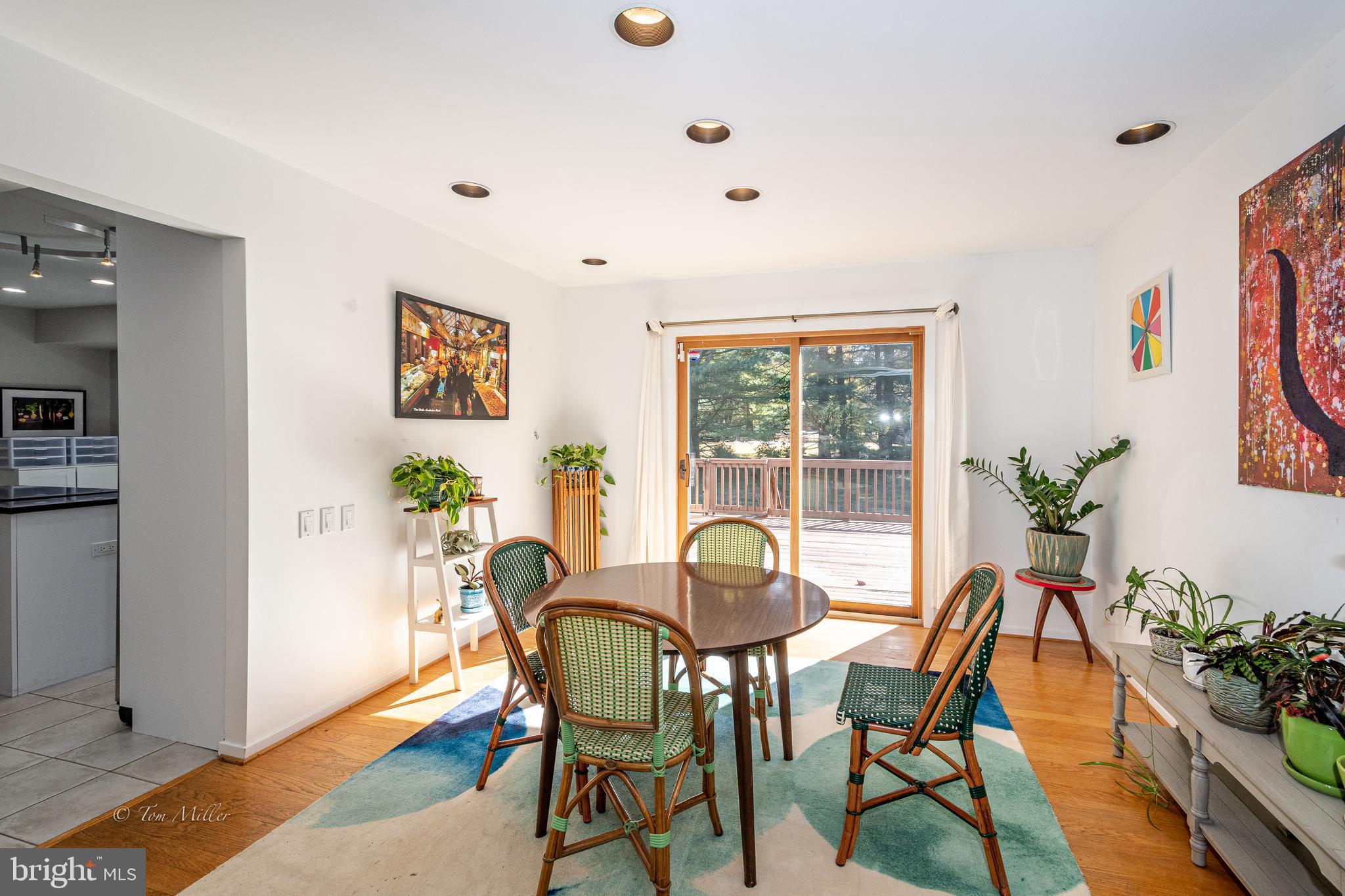 AUTUMN WINDS - Residential