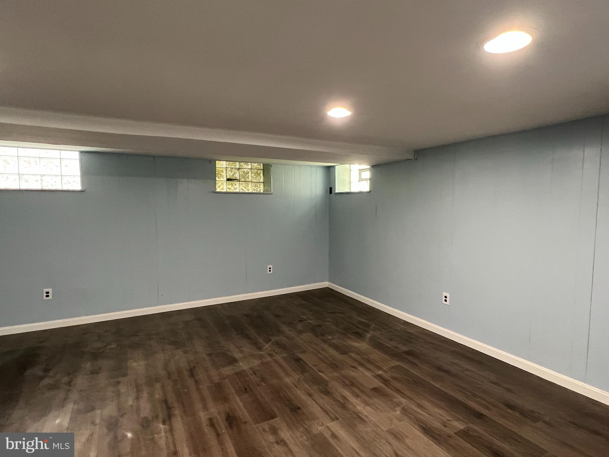 ACADEMY HEIGHTS - Residential Lease