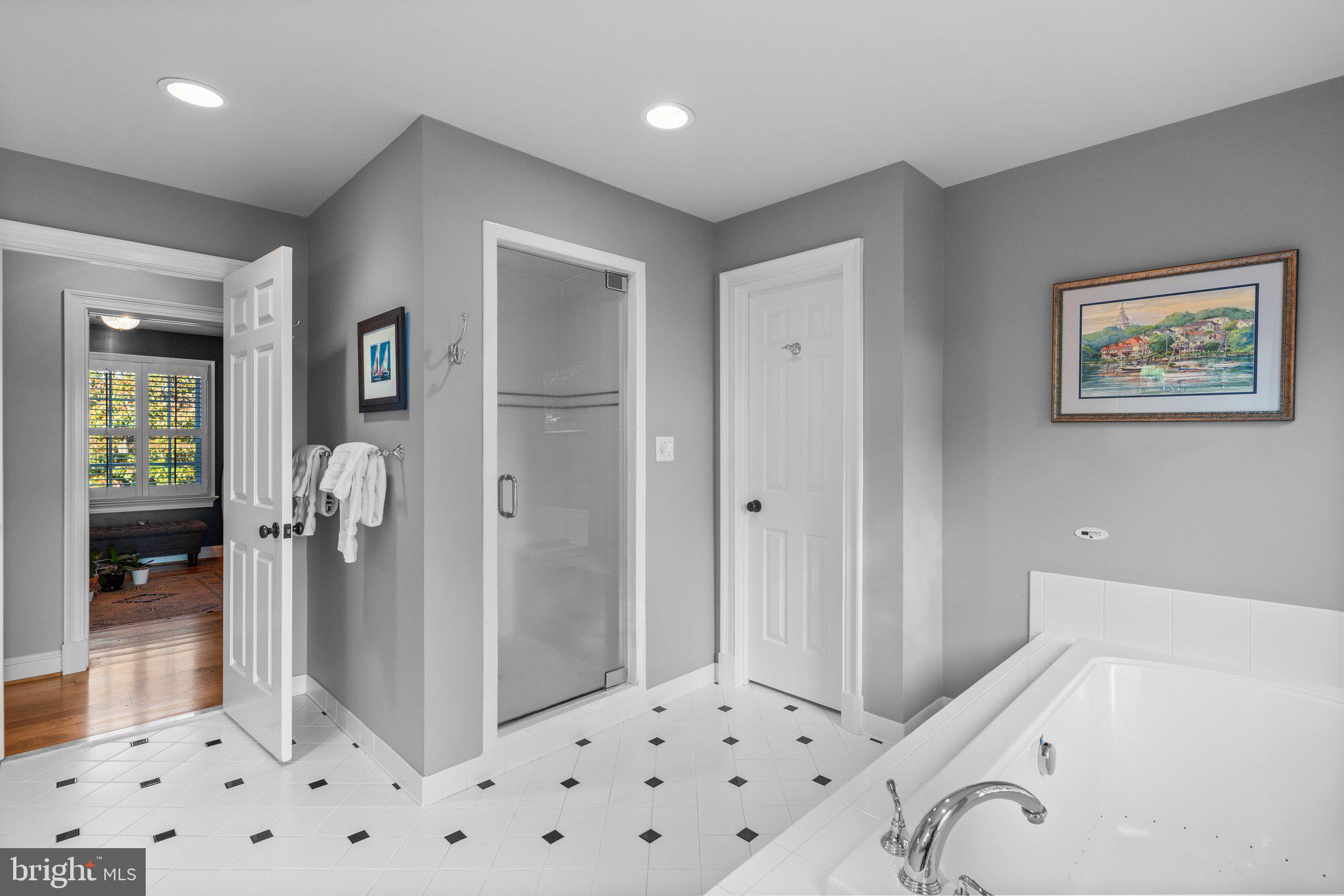 PATERNAL GIFT FARM - Residential