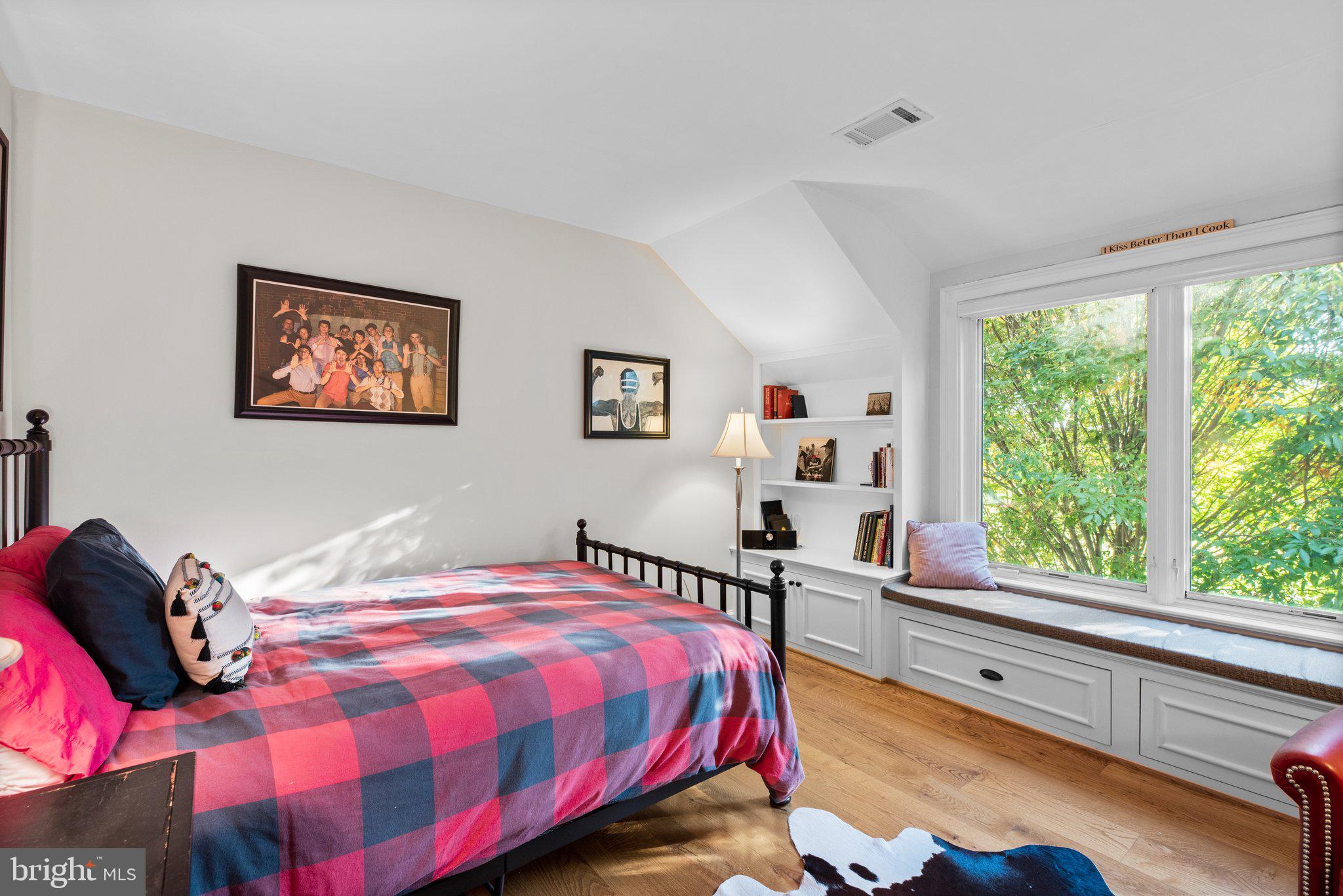 PATERNAL GIFT FARM - Residential