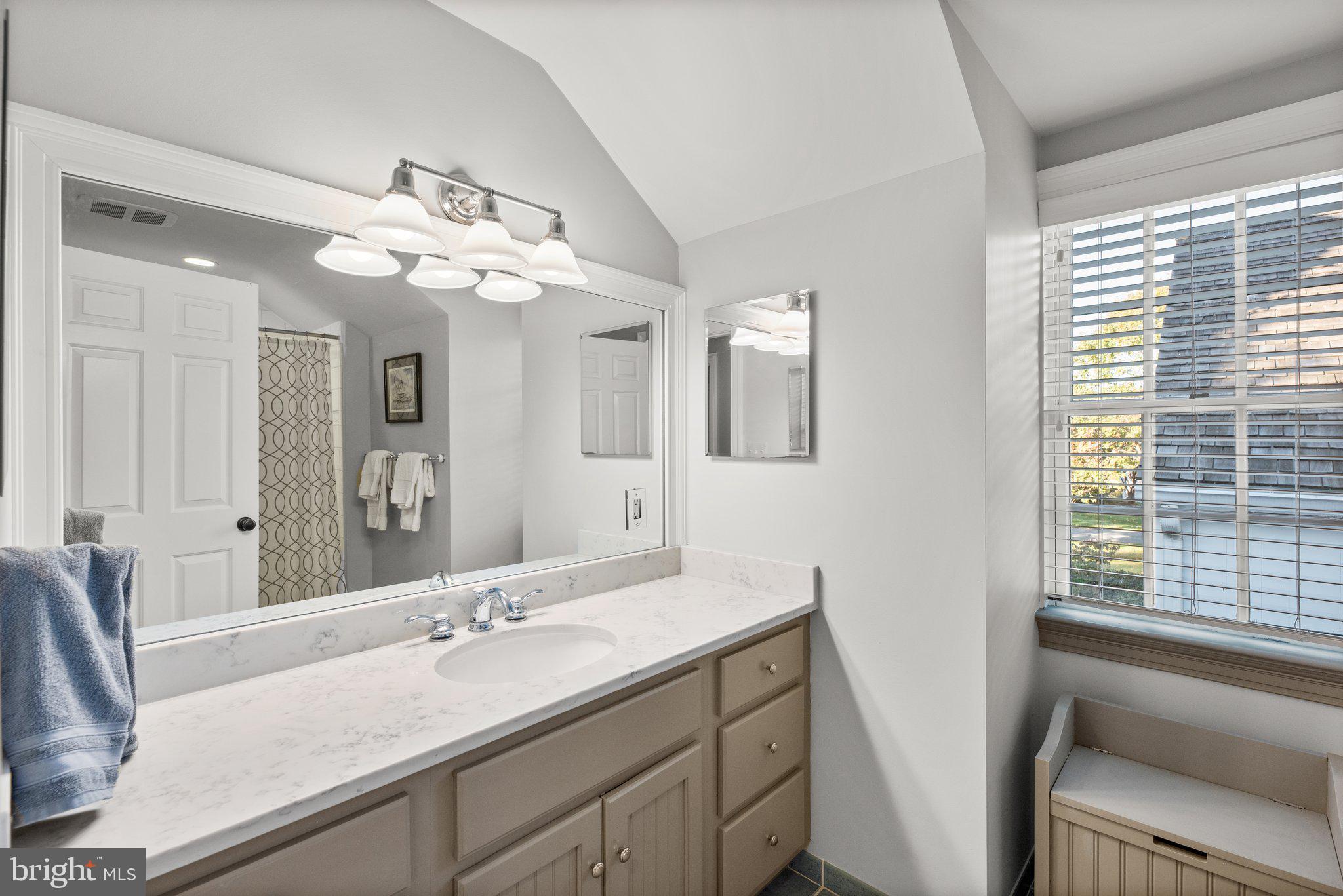 PATERNAL GIFT FARM - Residential