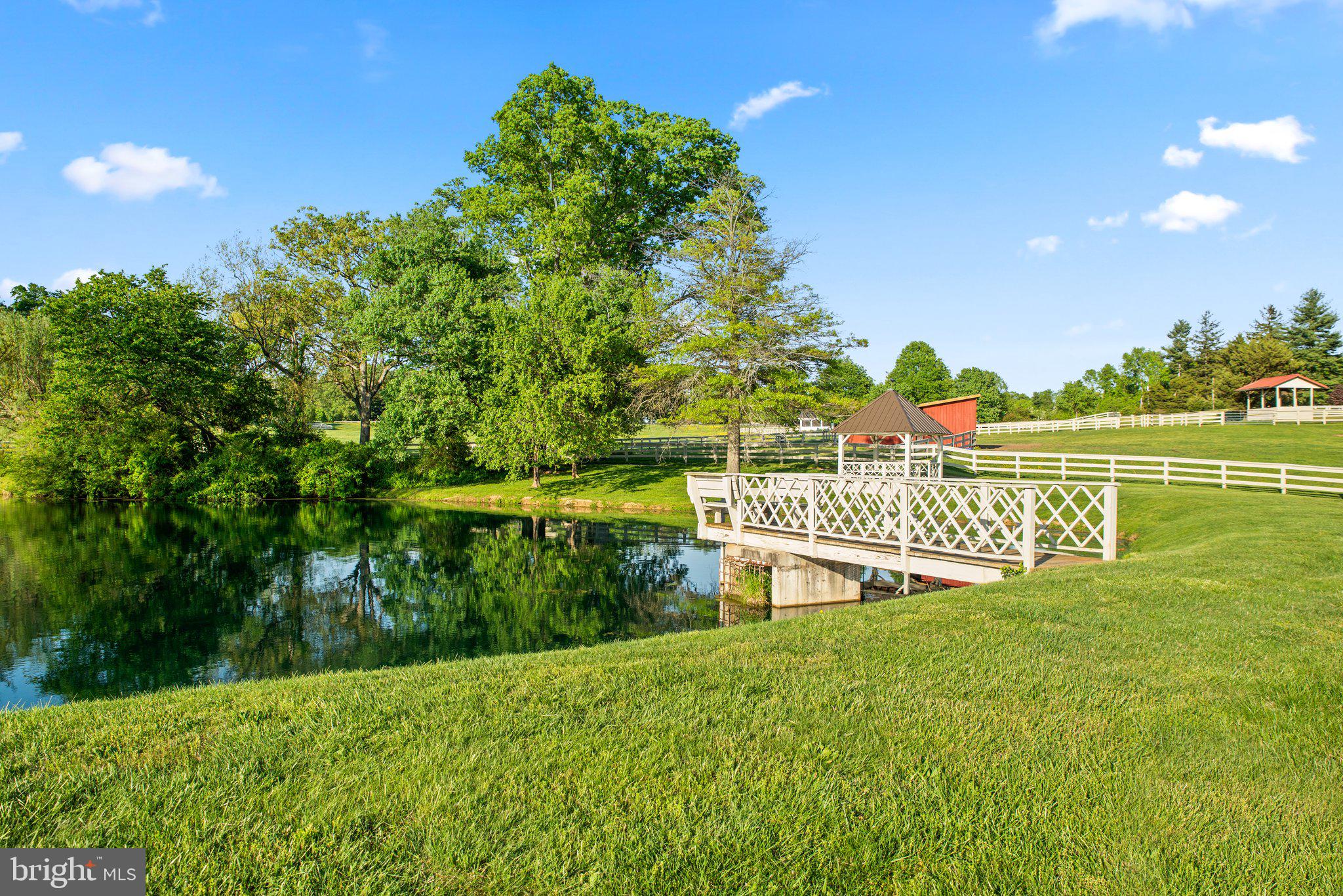 PATERNAL GIFT FARM - Residential