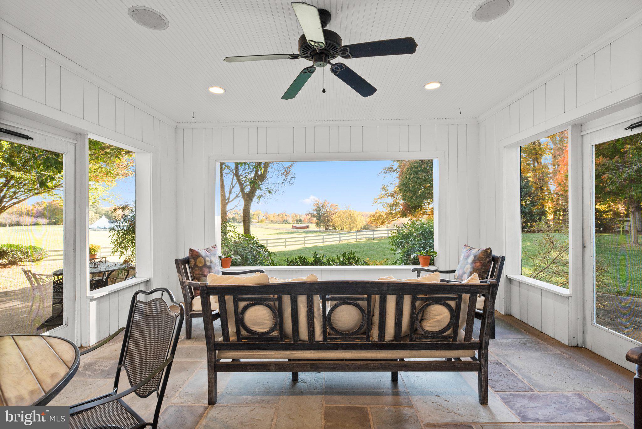 PATERNAL GIFT FARM - Residential