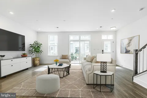 7104 Donatello Drive, Princeton, NJ MLS: NJME2067148