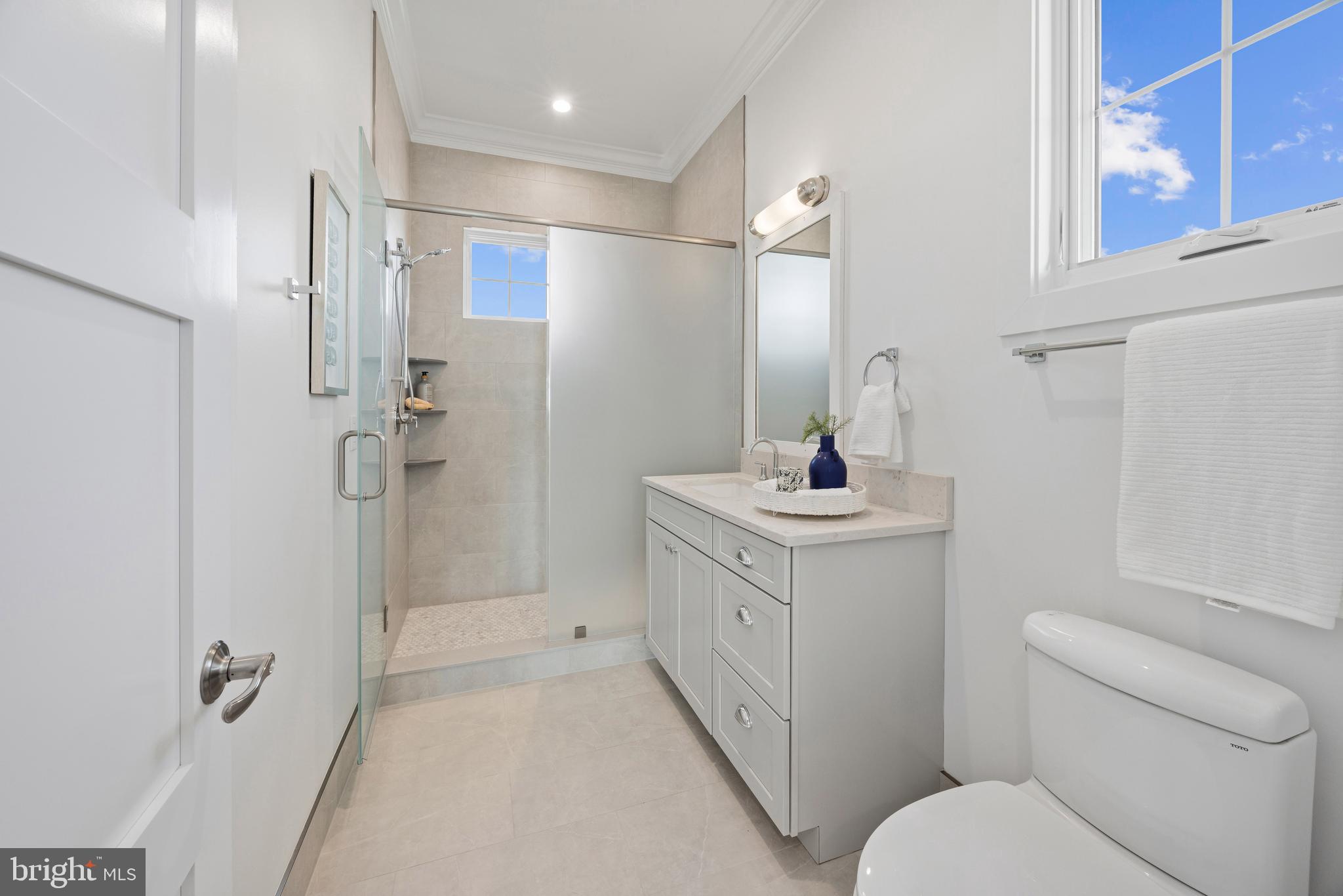 BAY BRIDGE MARINA - Residential