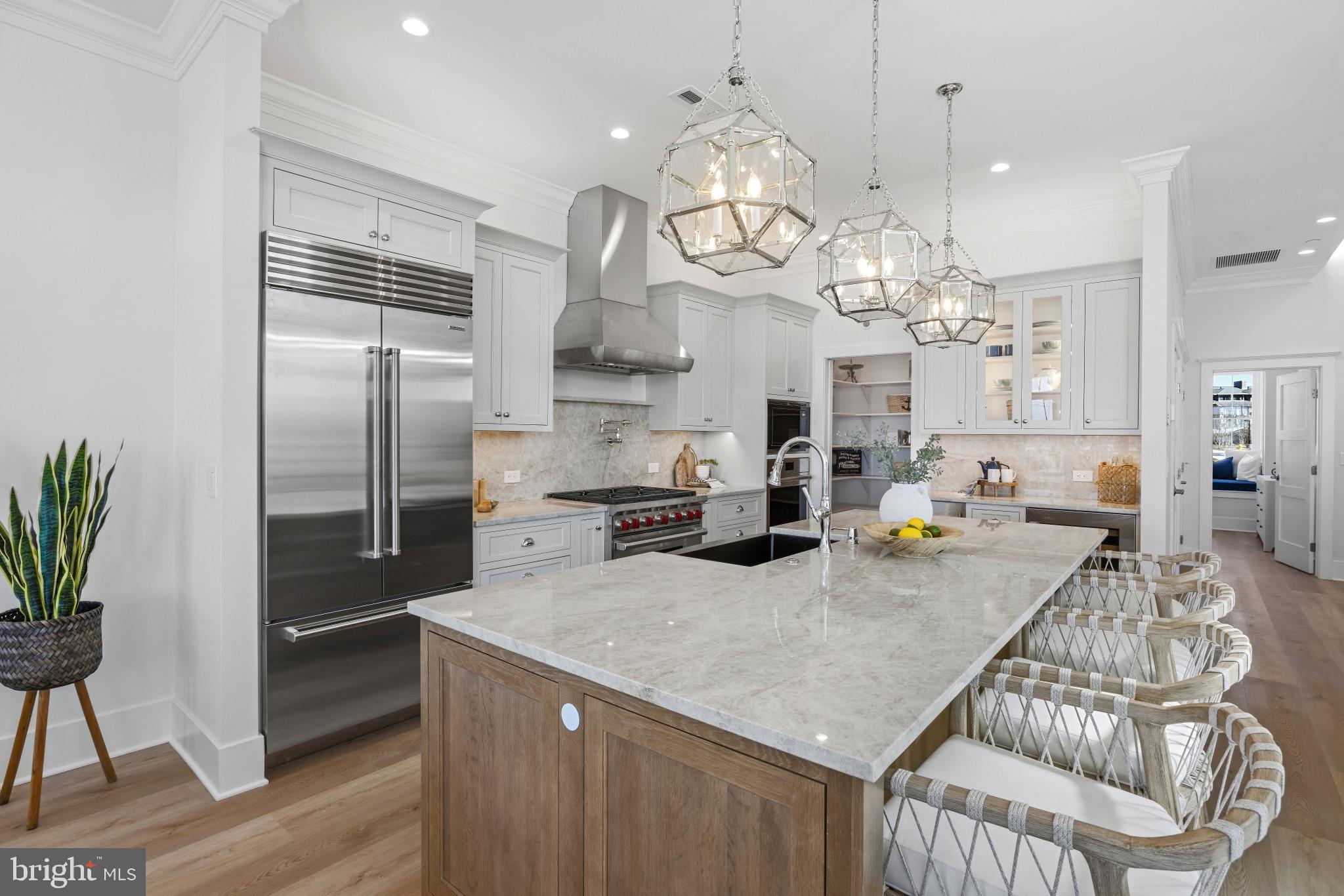 BAY BRIDGE MARINA - Residential