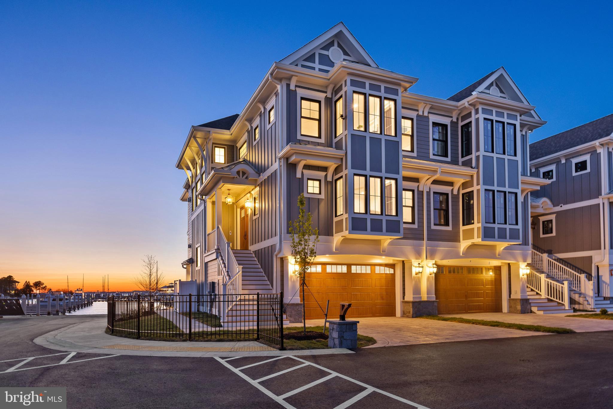 BAY BRIDGE MARINA - Residential