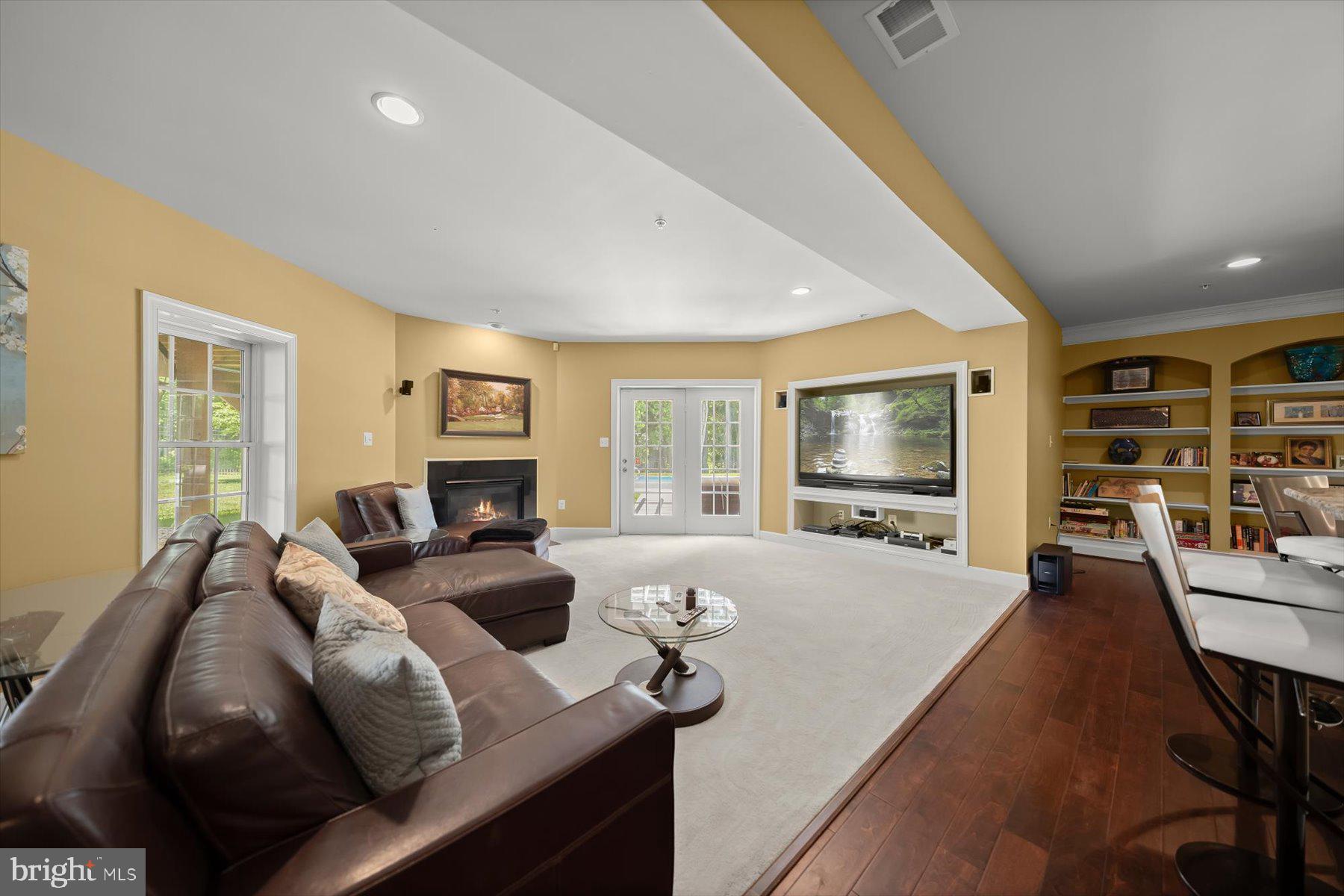 WESTWOOD - Residential