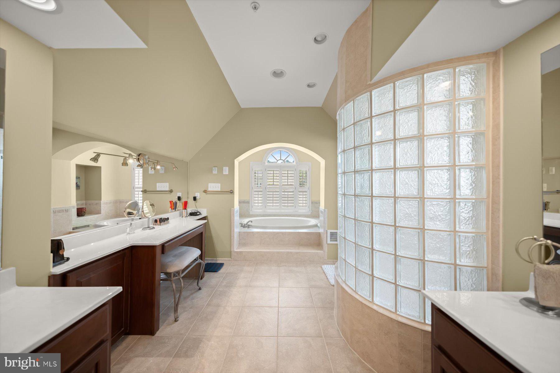 WESTWOOD - Residential