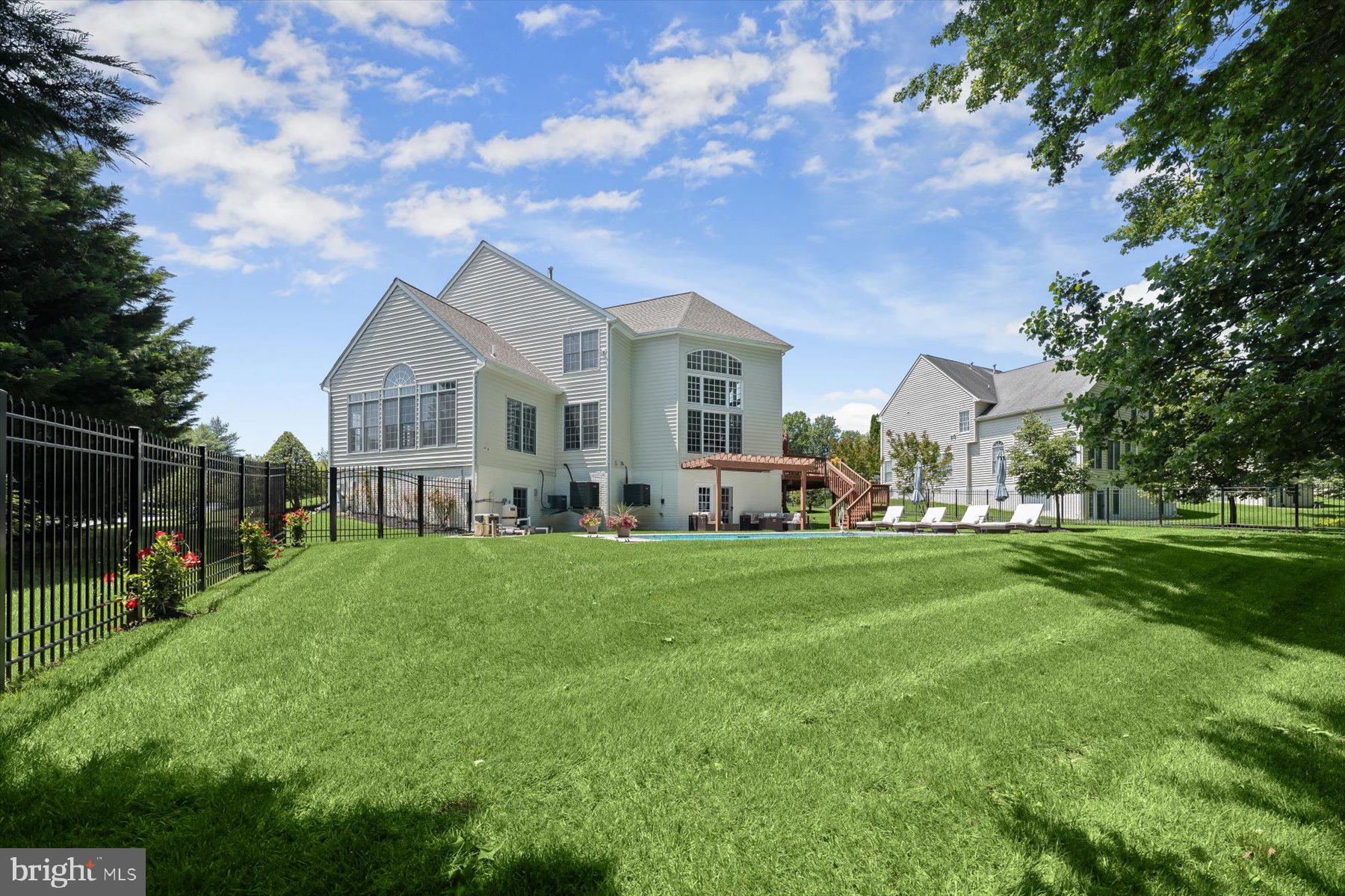 WESTWOOD - Residential