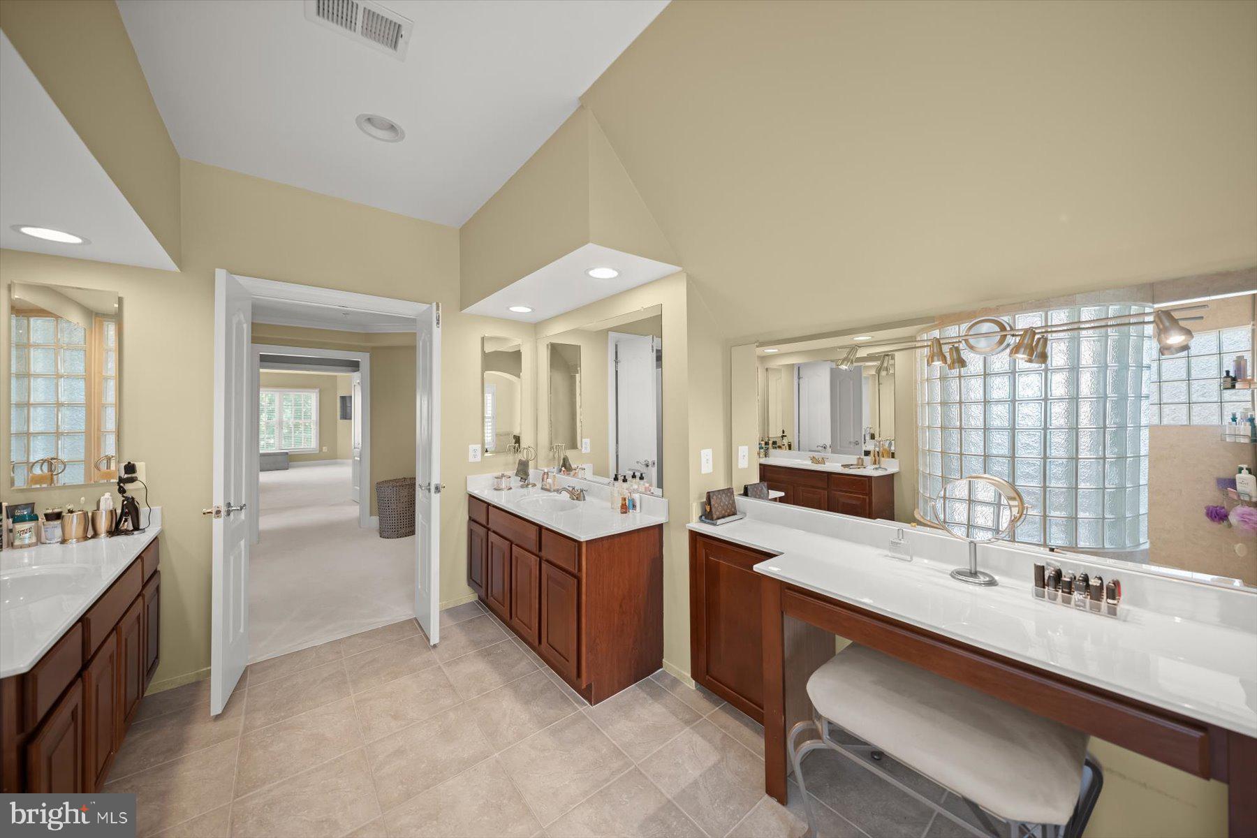 WESTWOOD - Residential