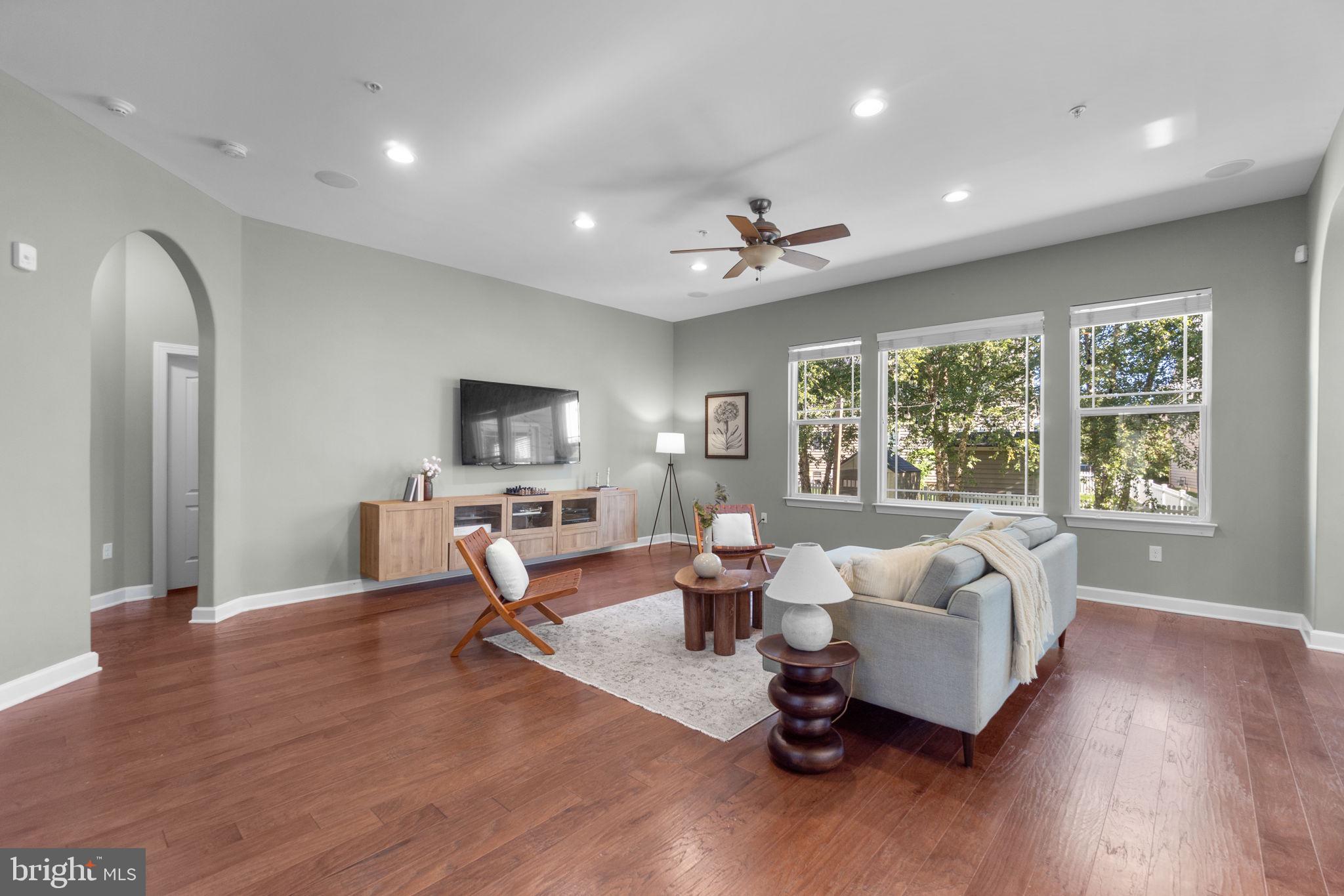 6212 PAYTON WAY