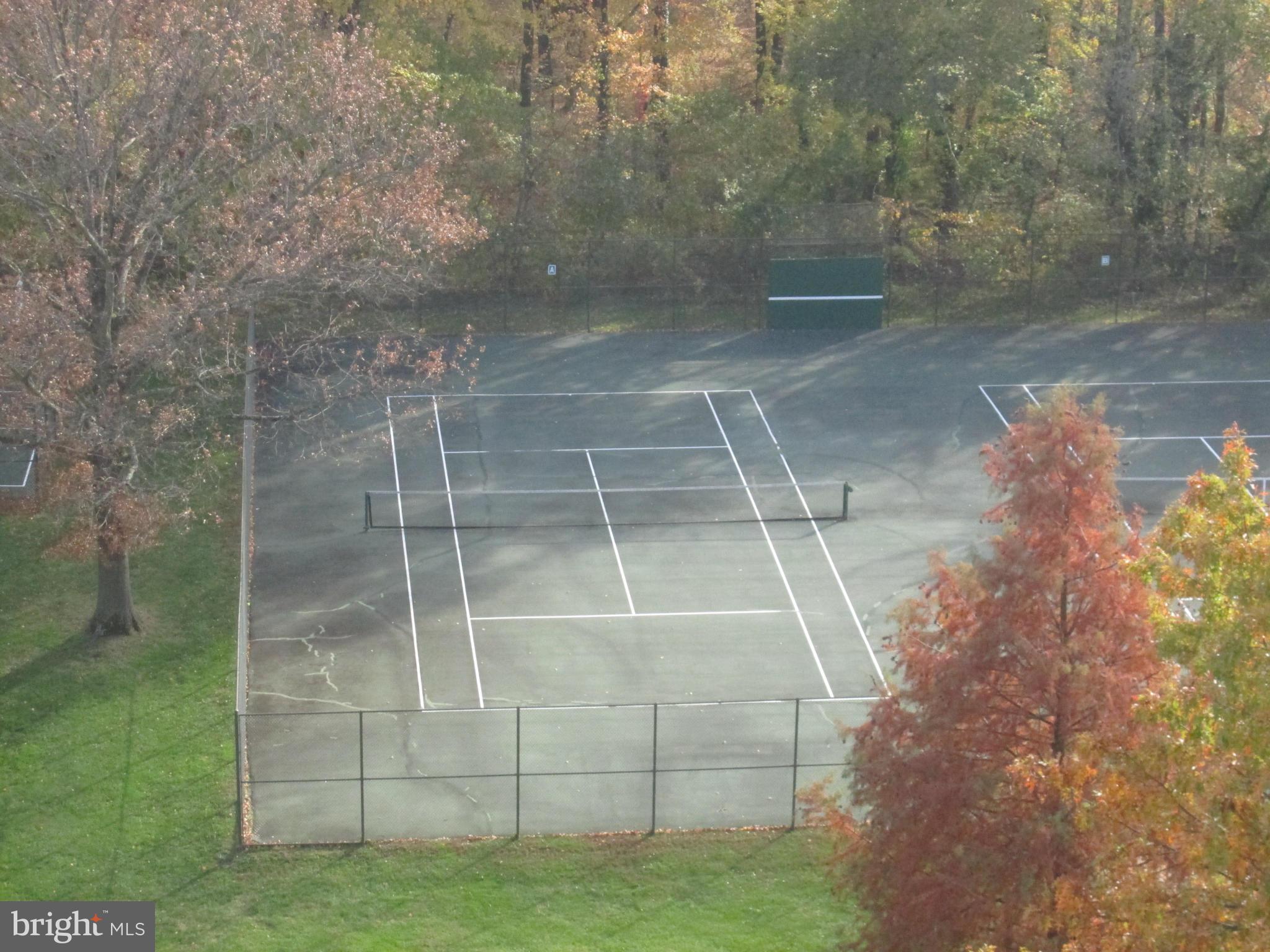 RIVER TOWERS - Residential