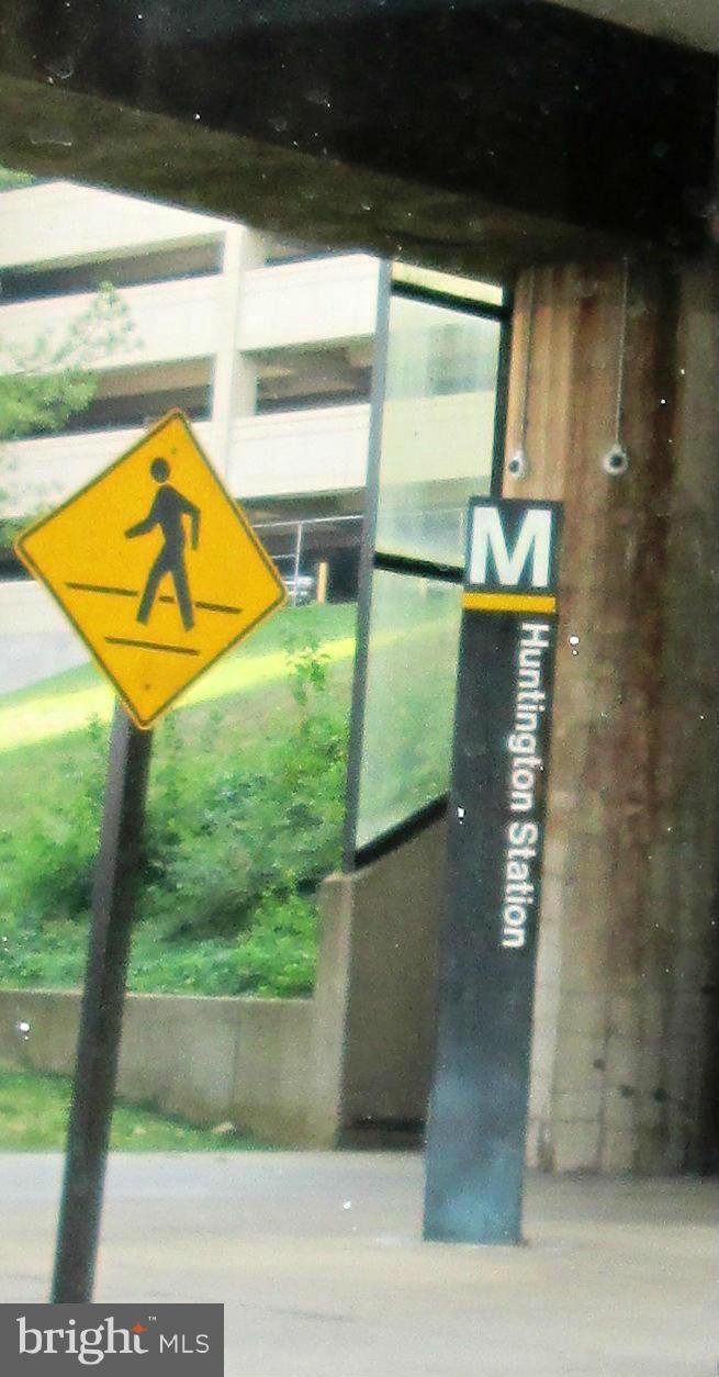 RIVER TOWERS - Residential