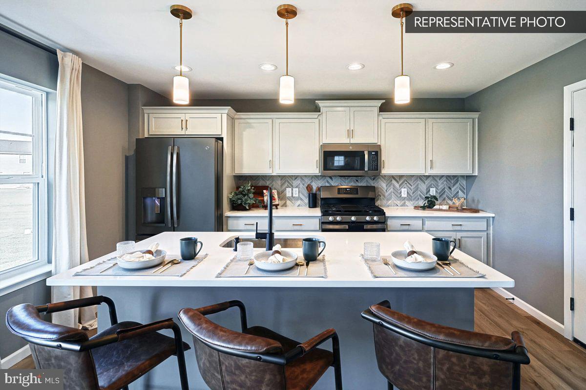 THE HORIZON AT BRUSH VALLEY - Residential