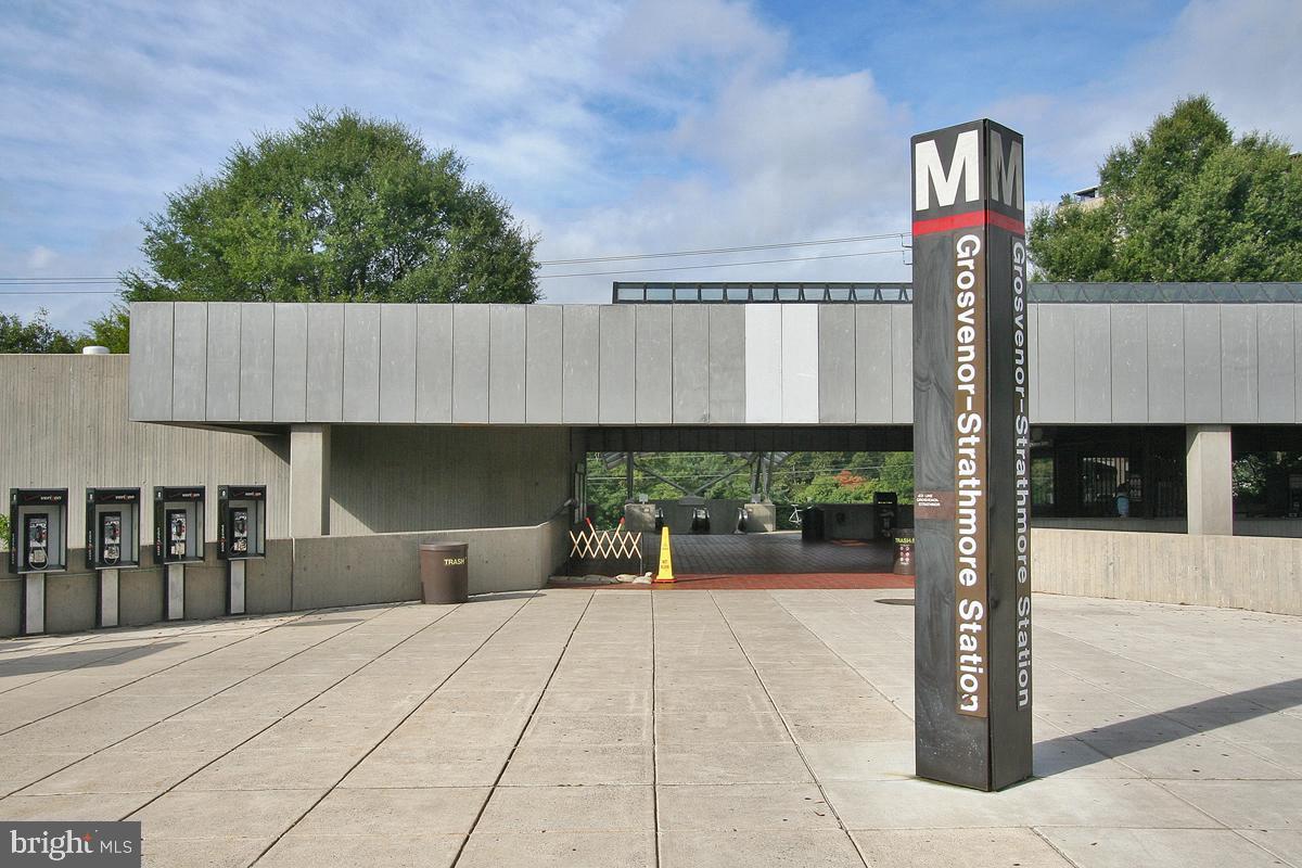 GROSVENOR PARK - Residential Lease