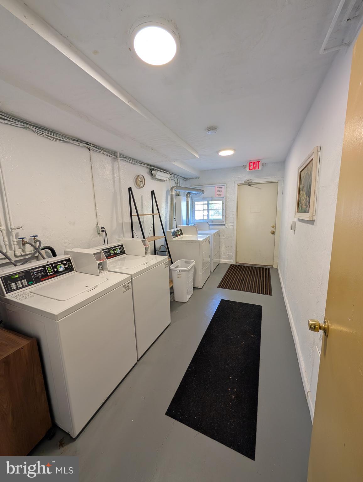 BEALLS - Residential Lease