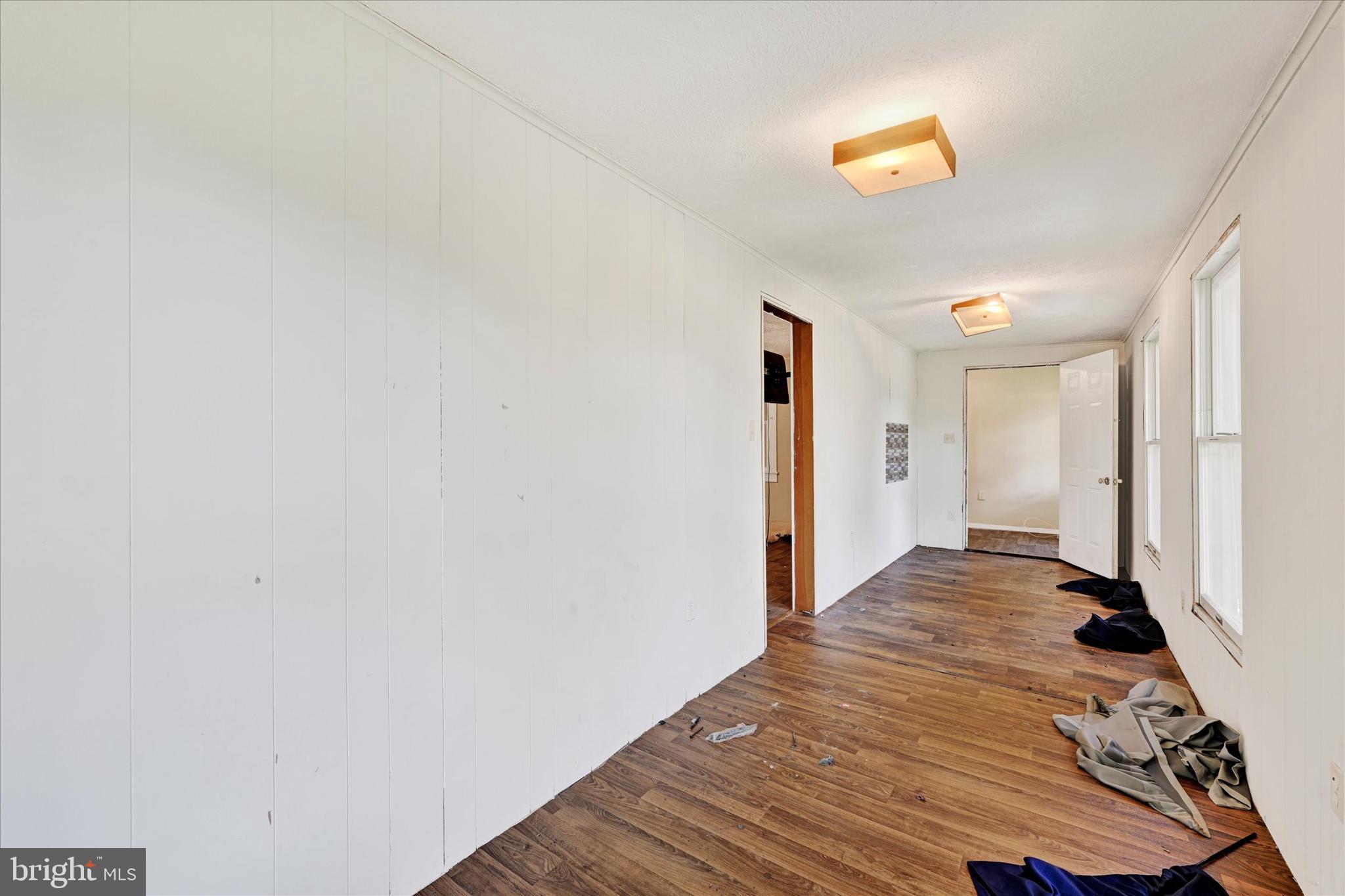 5325 GLEN ARM ROAD