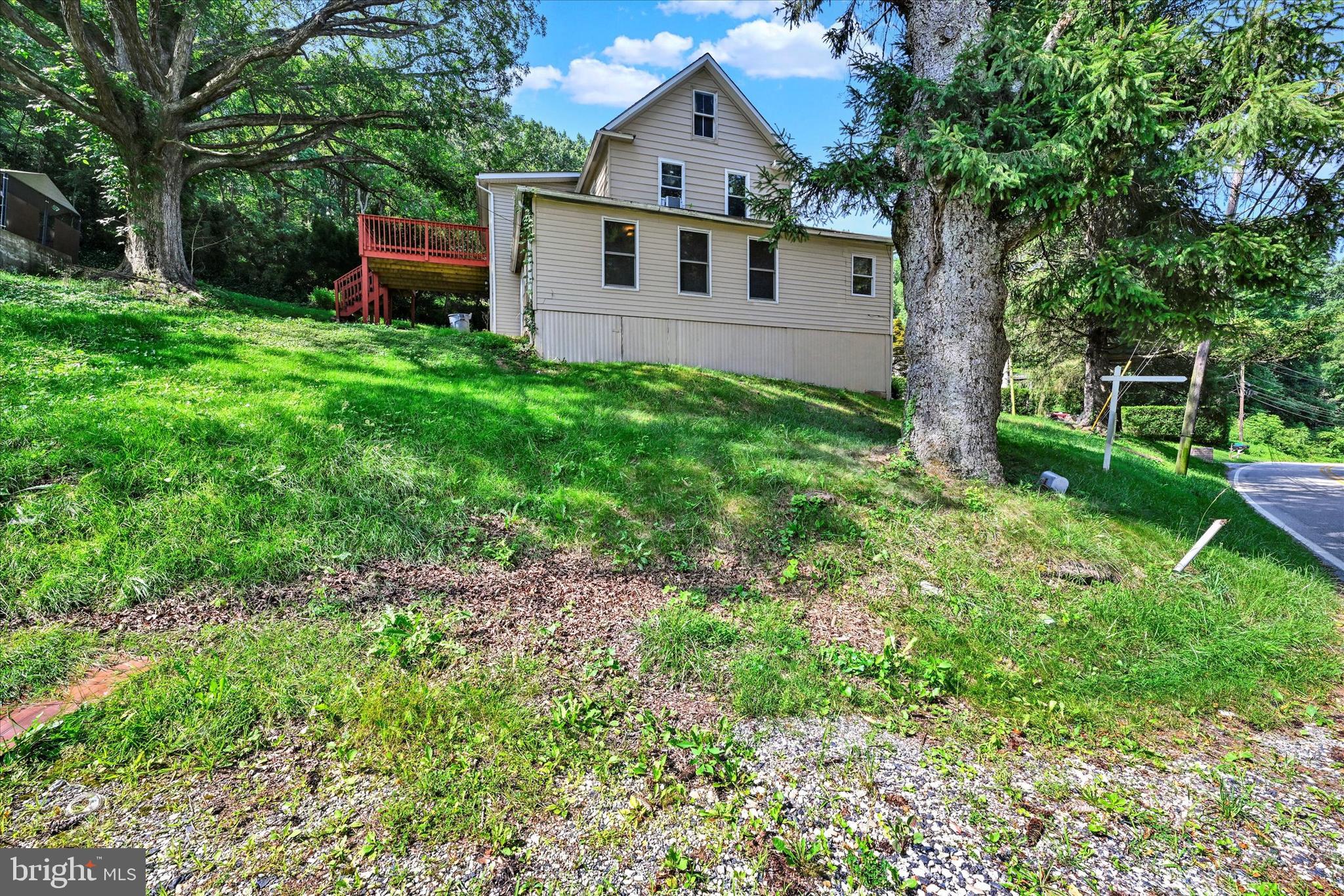 5325 GLEN ARM ROAD