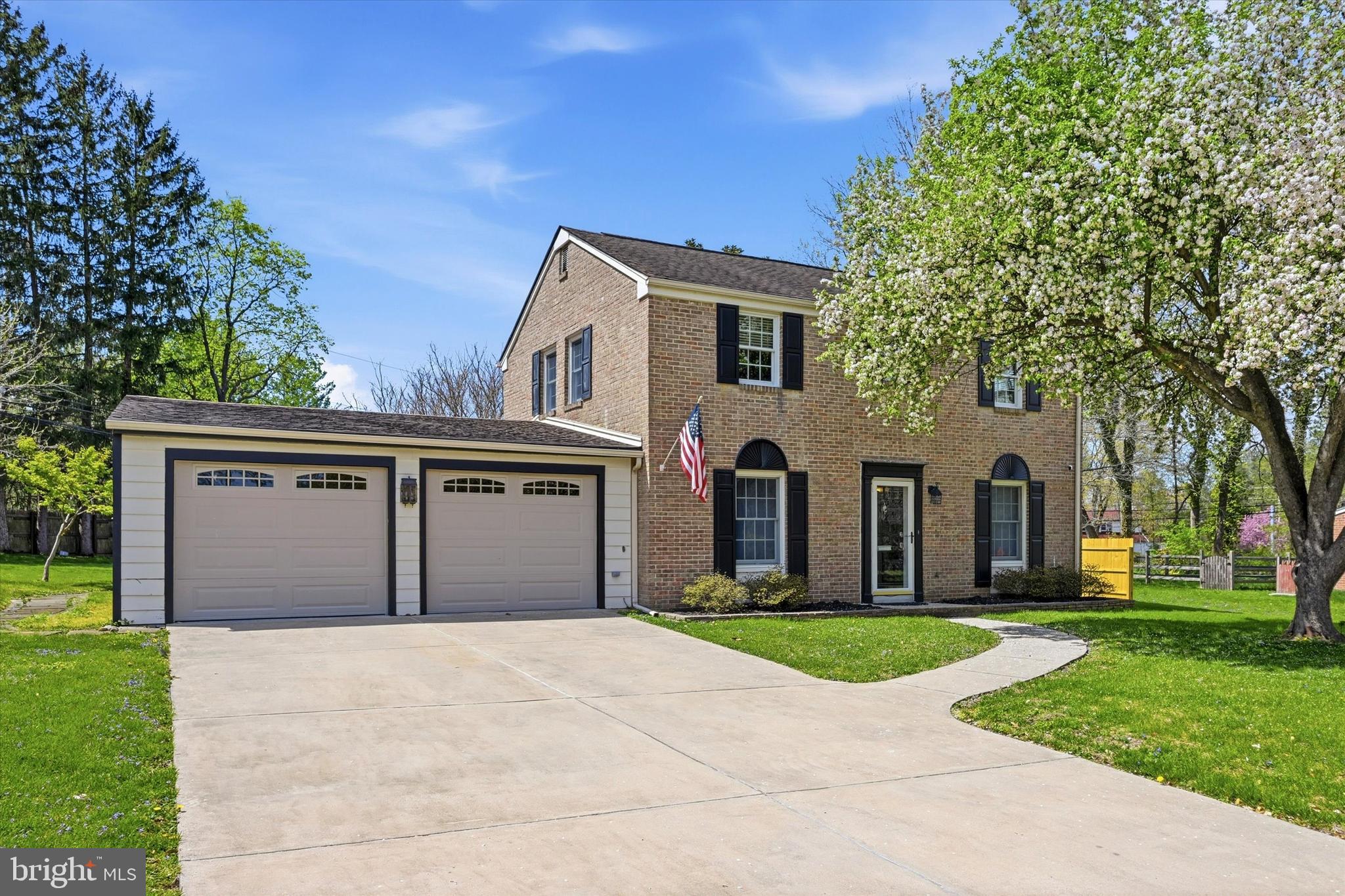 3 S DILLWYN ROAD
