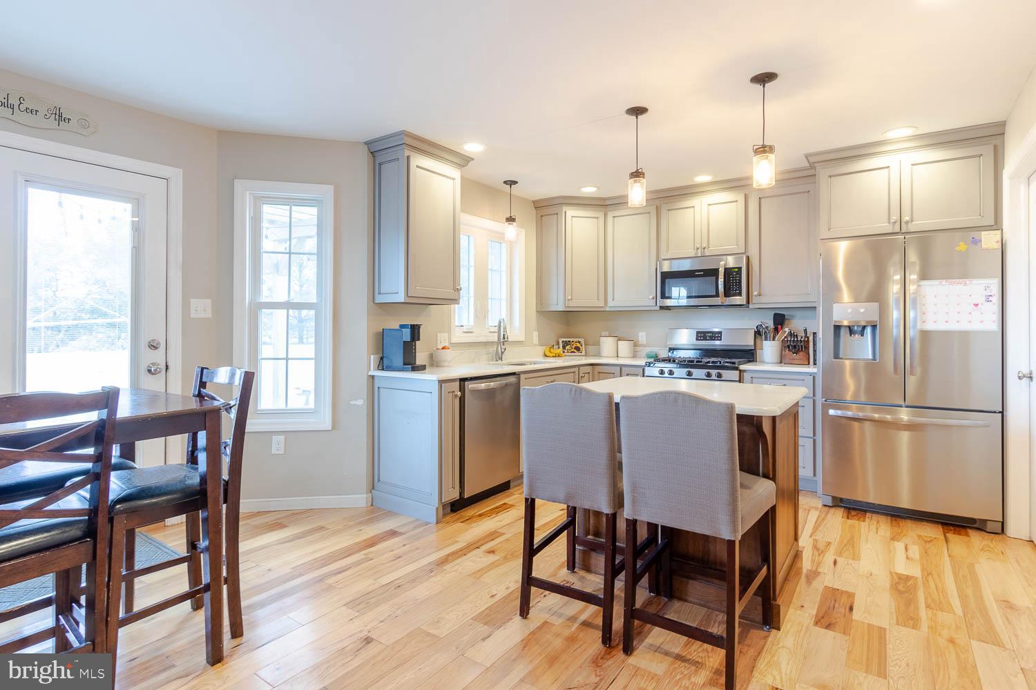 STONEHENGE - Residential