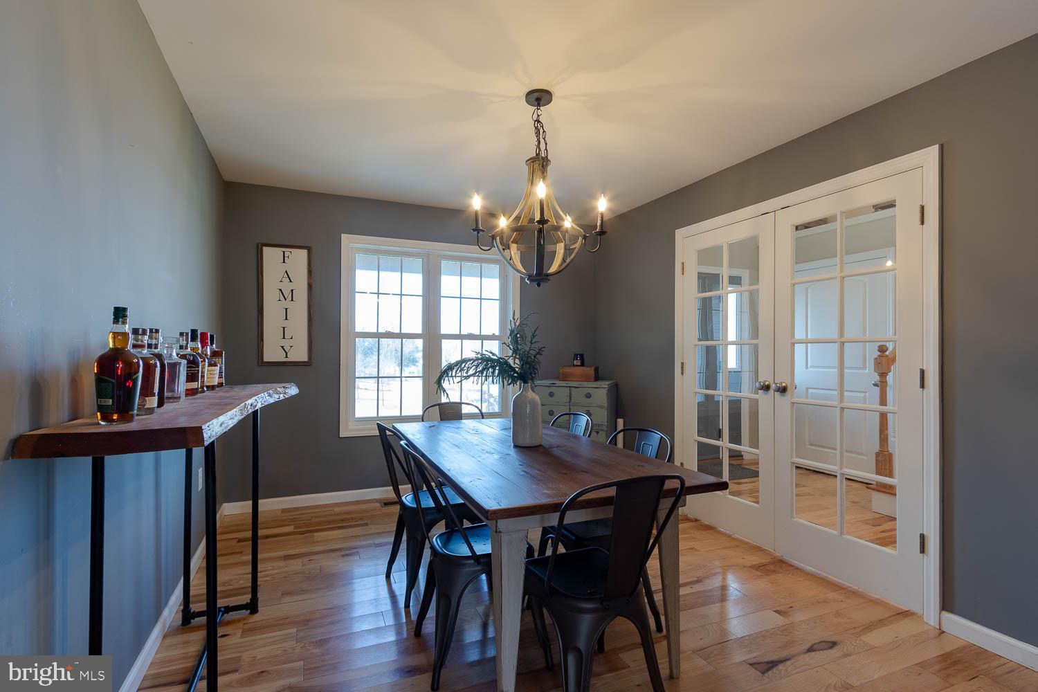 STONEHENGE - Residential