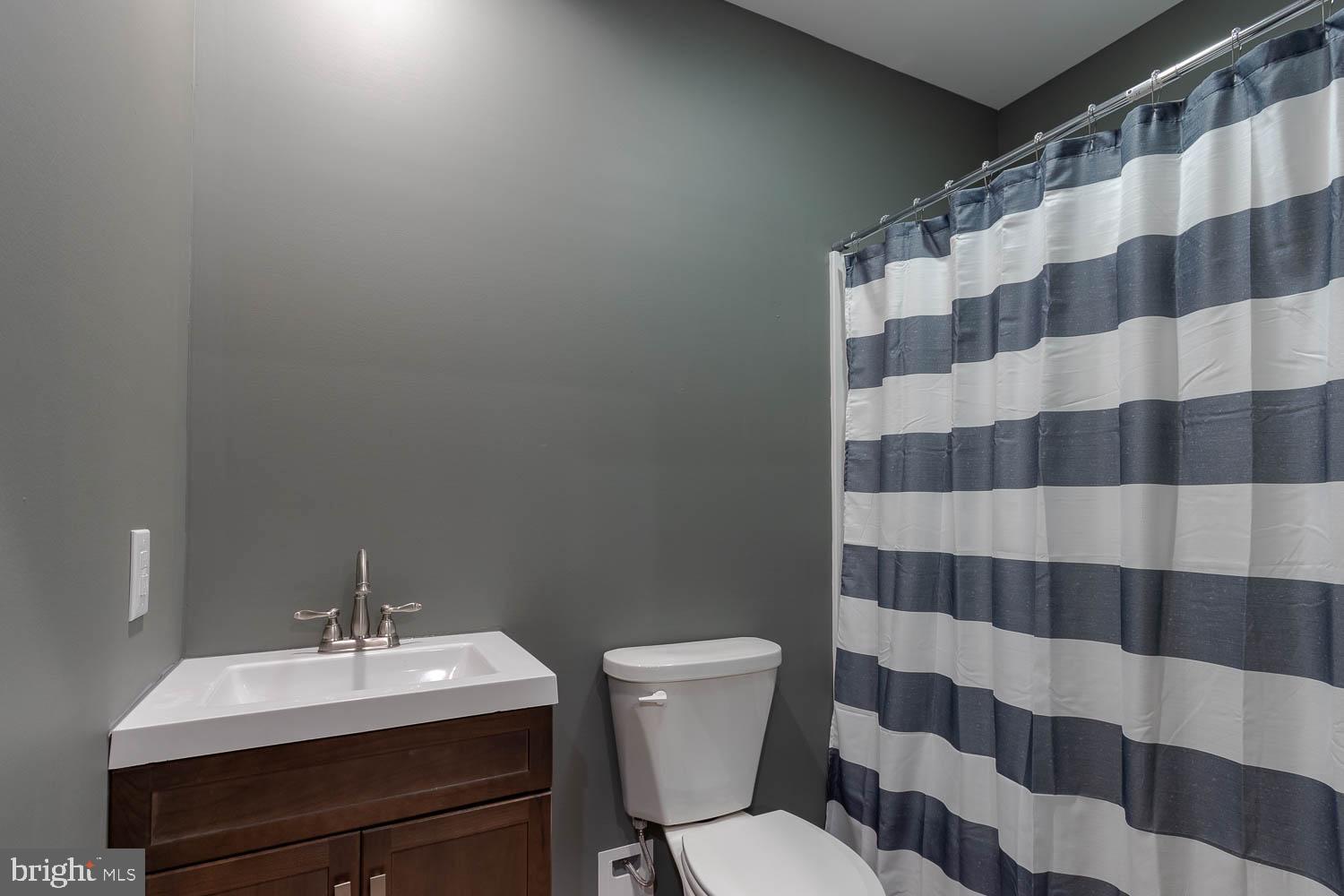 STONEHENGE - Residential