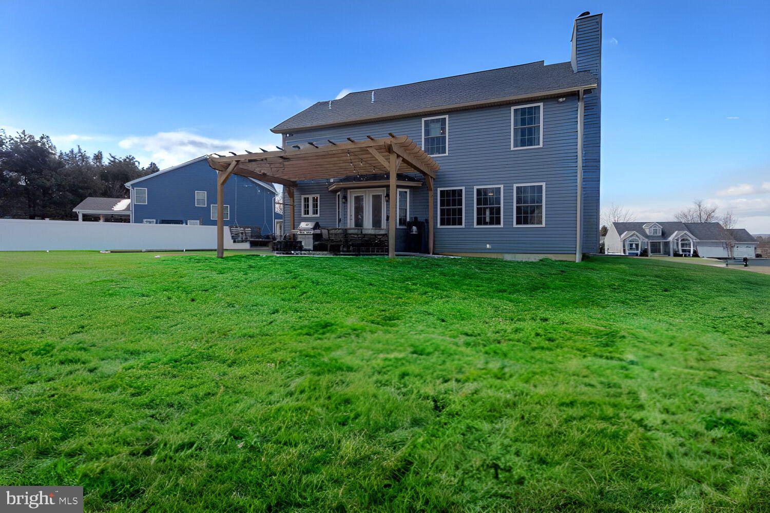 STONEHENGE - Residential