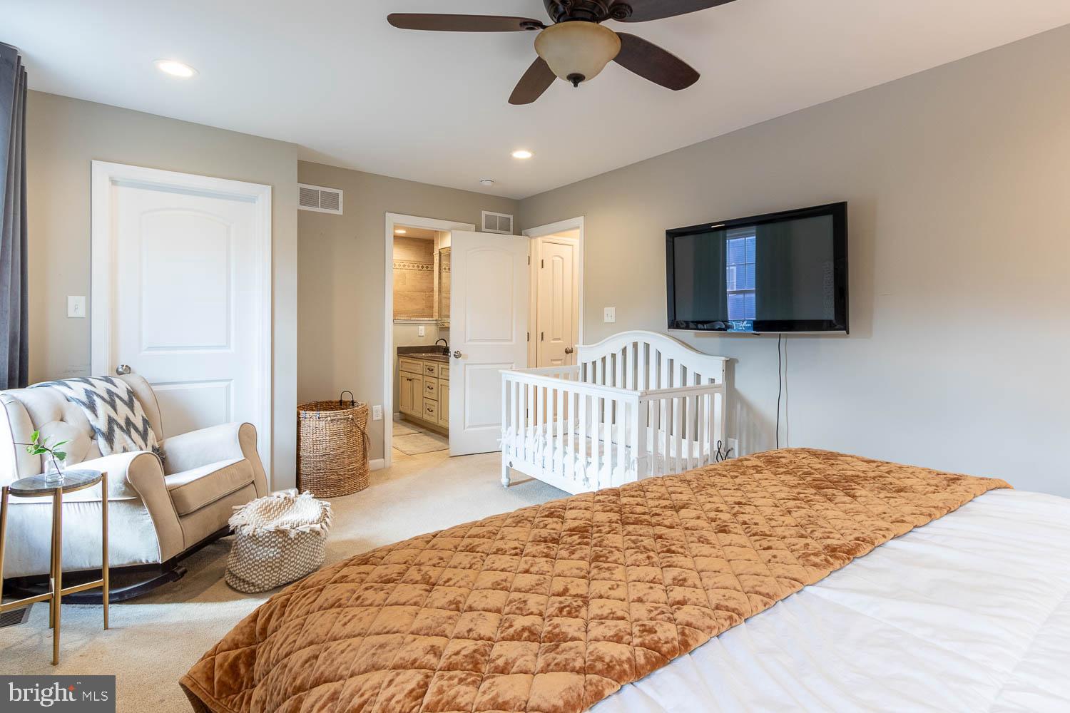 STONEHENGE - Residential