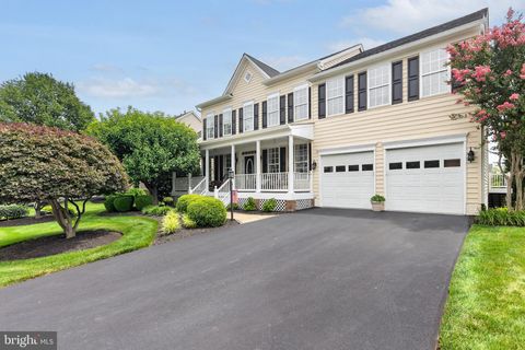 Photo of 5779 Coachview Court, HAYMARKET, VA 20169 (MLS # VAPW2124988)