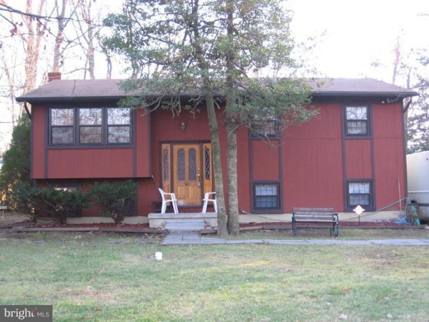 4BR, 2.5BA single family home in water oriented community of Sunrise Beach. Lot is over 1/2 acre.Being sold "as is". Seller will make no repairs. Needs work but sweat equity could go a long way. Voluntary HOA, community beach and boat ramp.