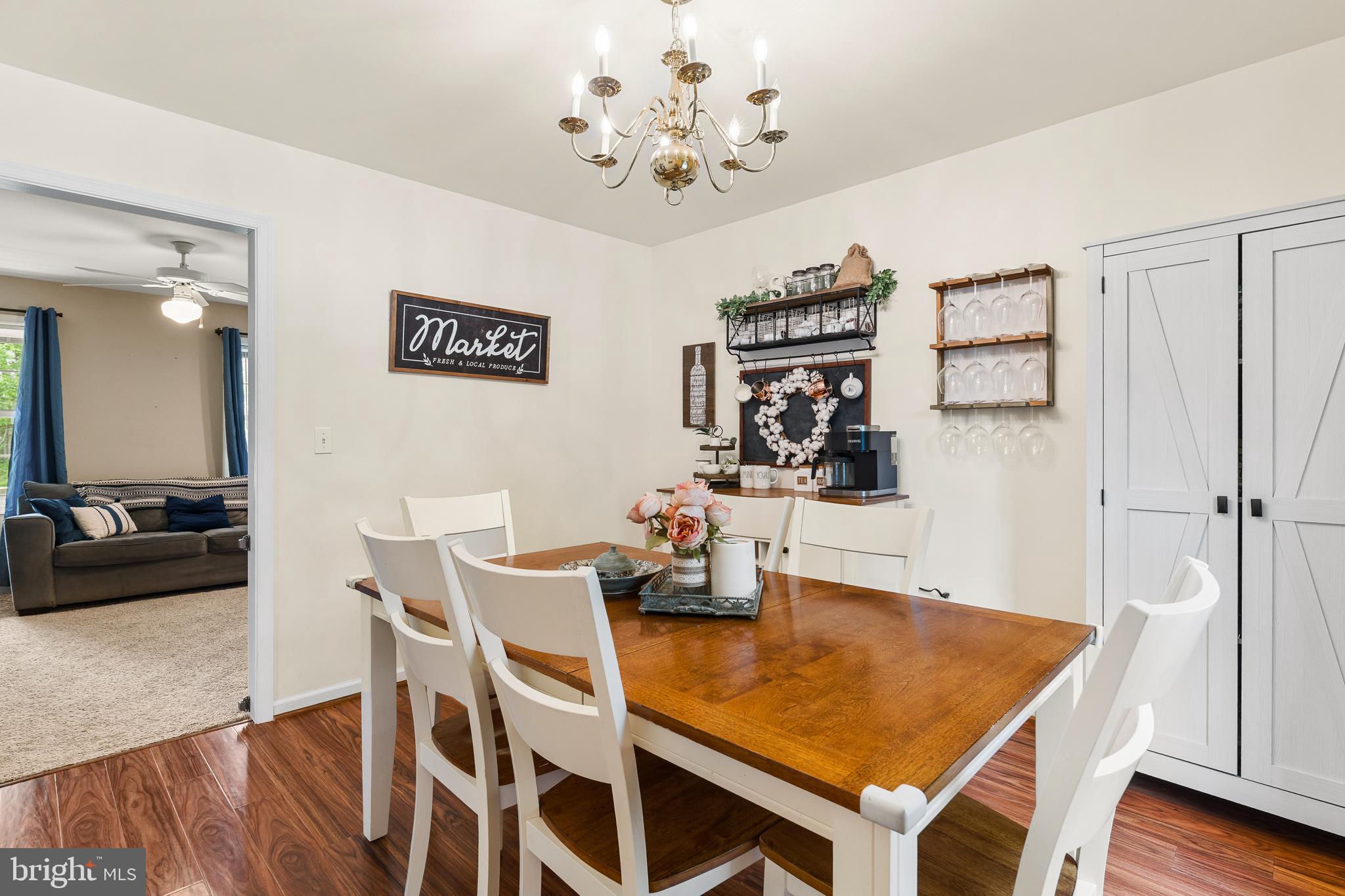 1459 COLONIAL ROAD