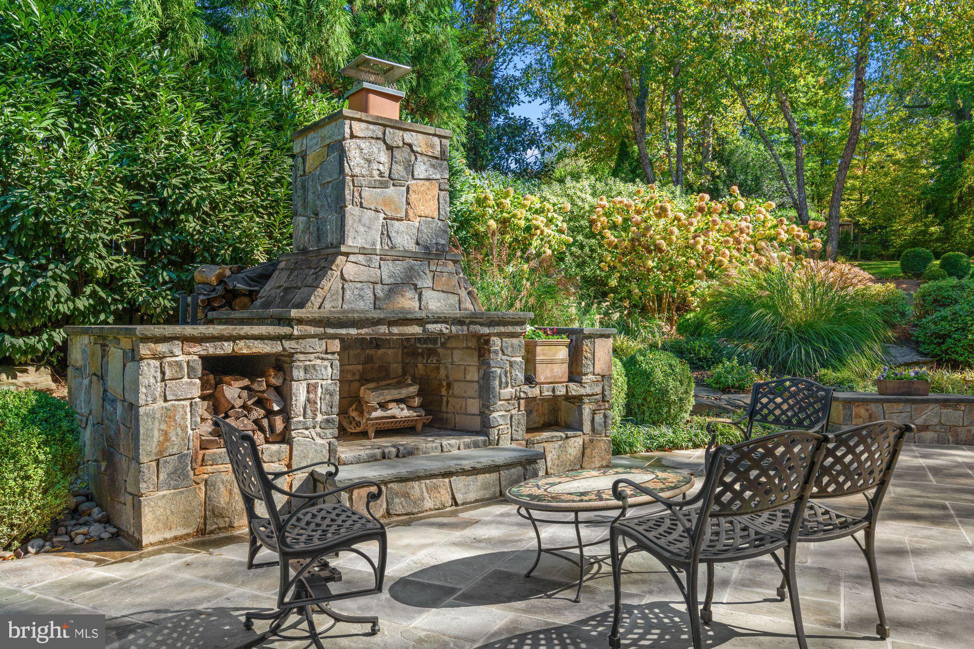 FOGGYS PASTURE - Residential