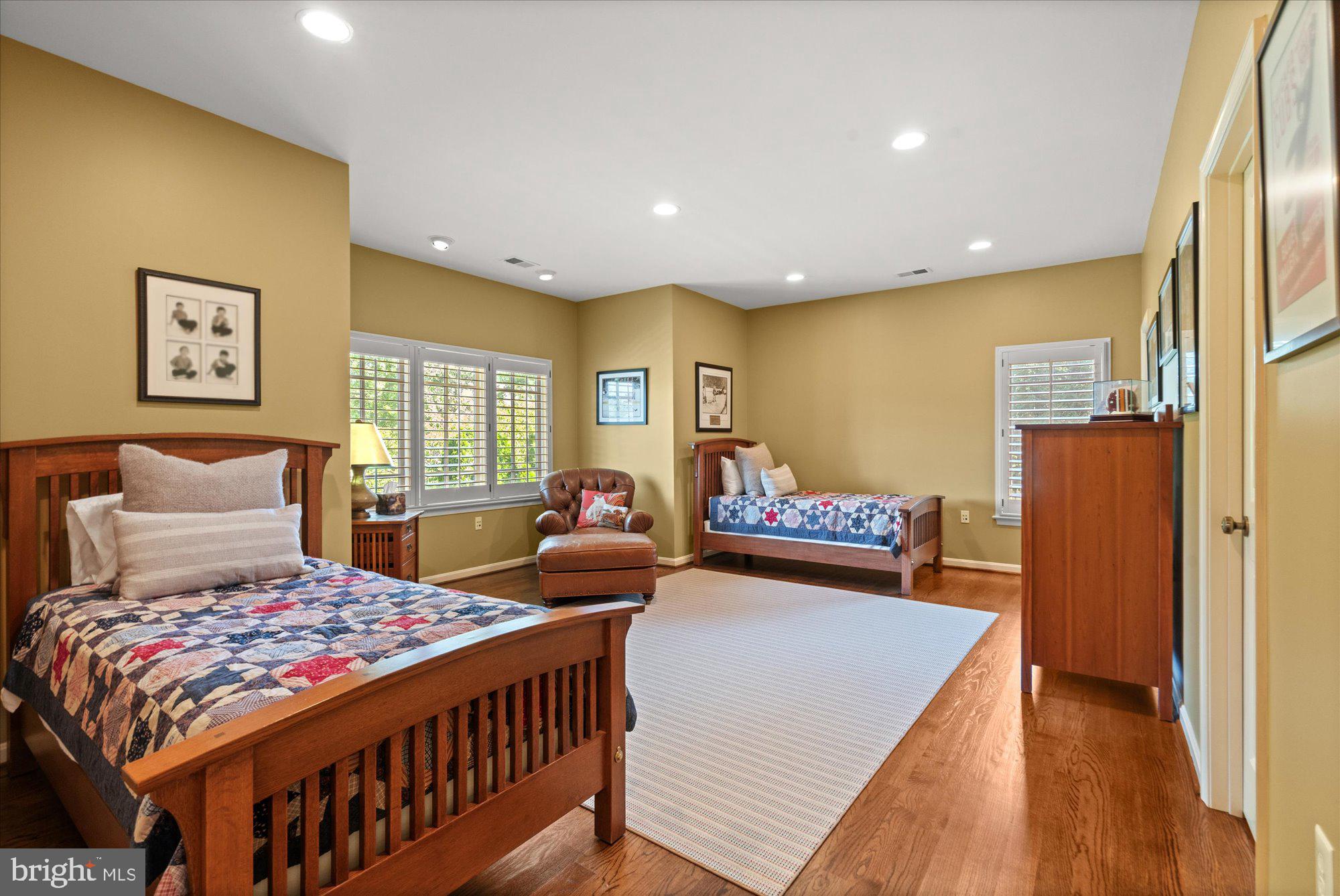 FOGGYS PASTURE - Residential