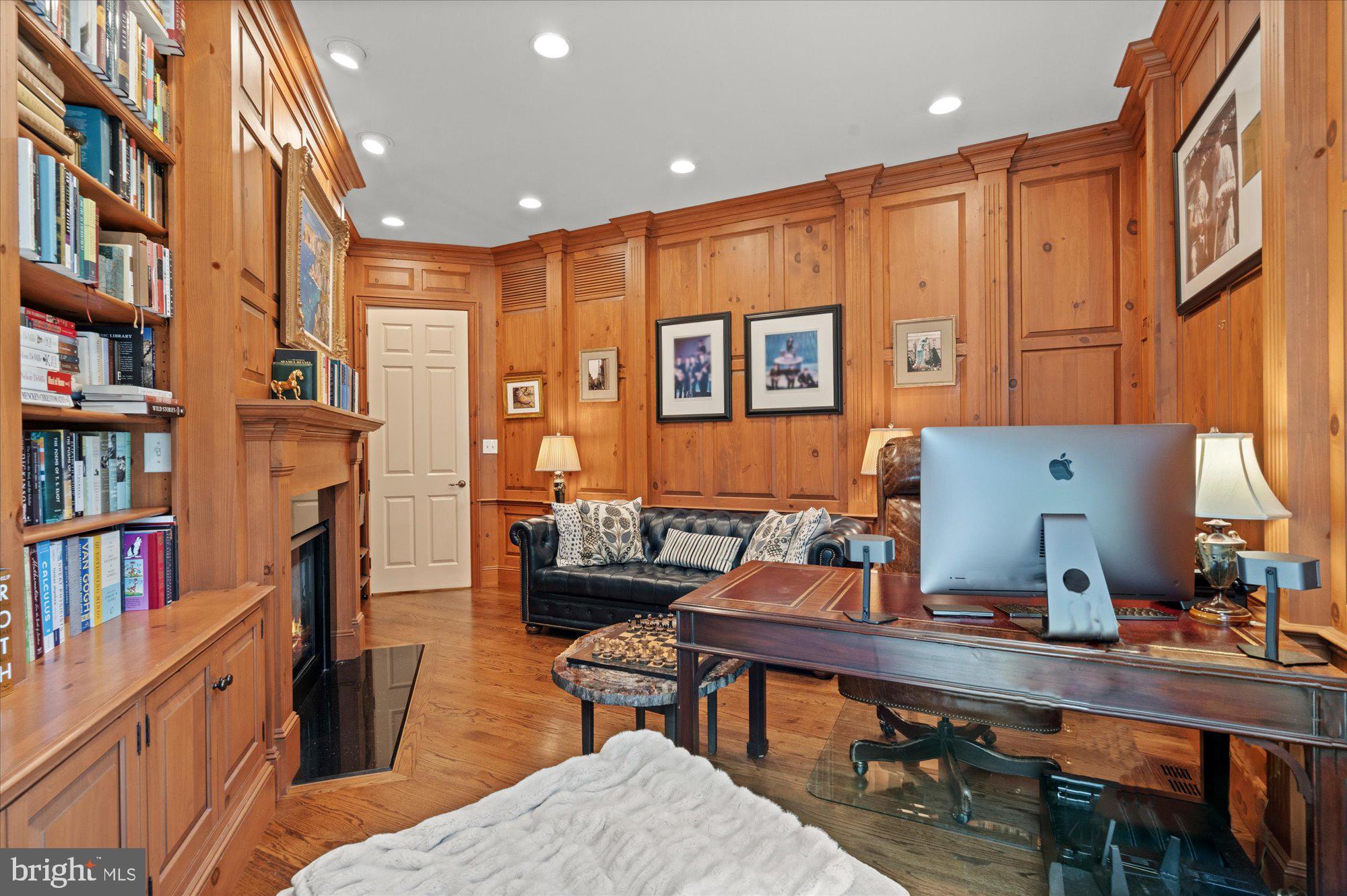 FOGGYS PASTURE - Residential