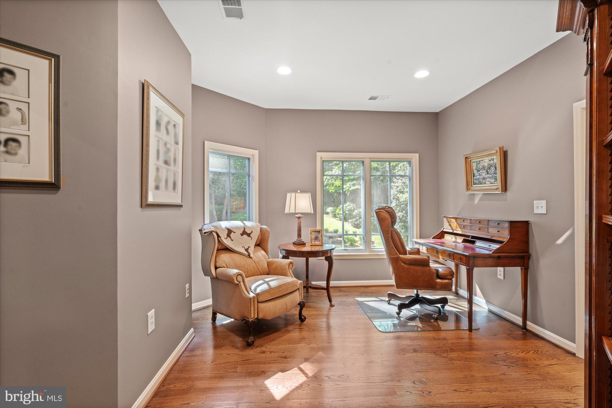 FOGGYS PASTURE - Residential