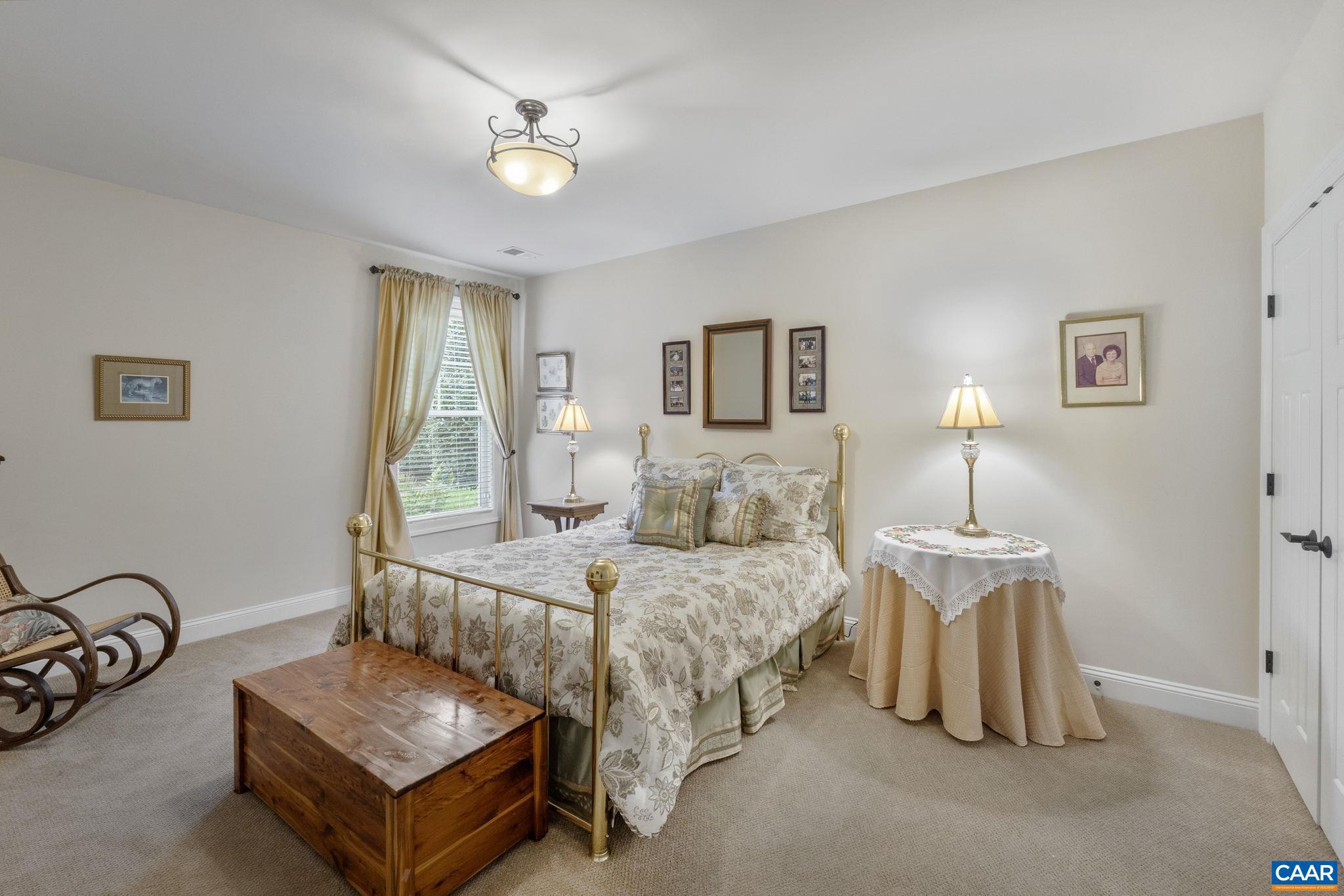 SPRING CREEK - Residential