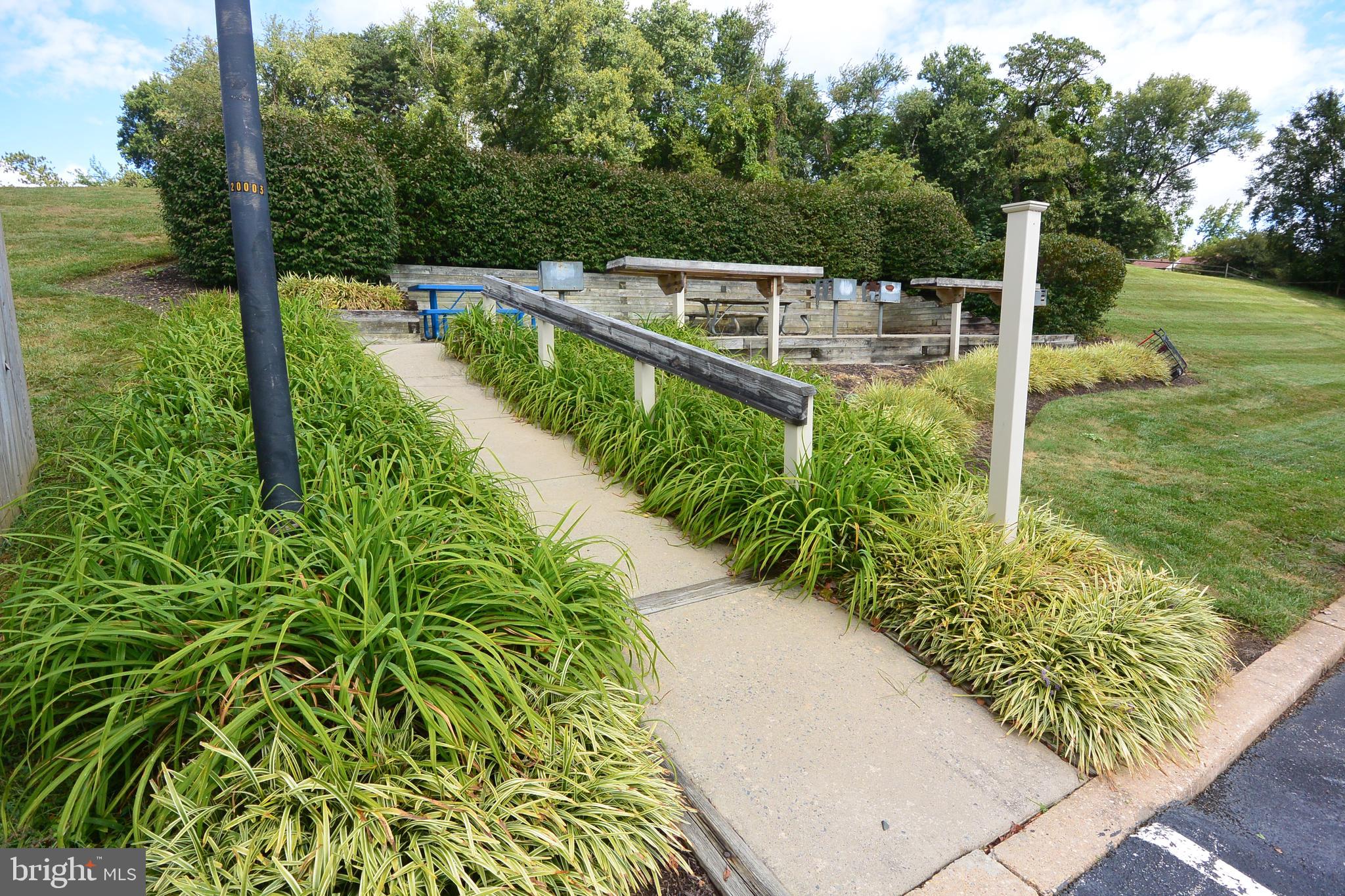 LONG REACH HOUSE CONDOMINIUMS - Residential