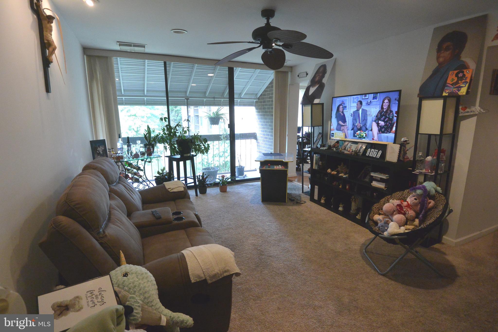 LONG REACH HOUSE CONDOMINIUMS - Residential