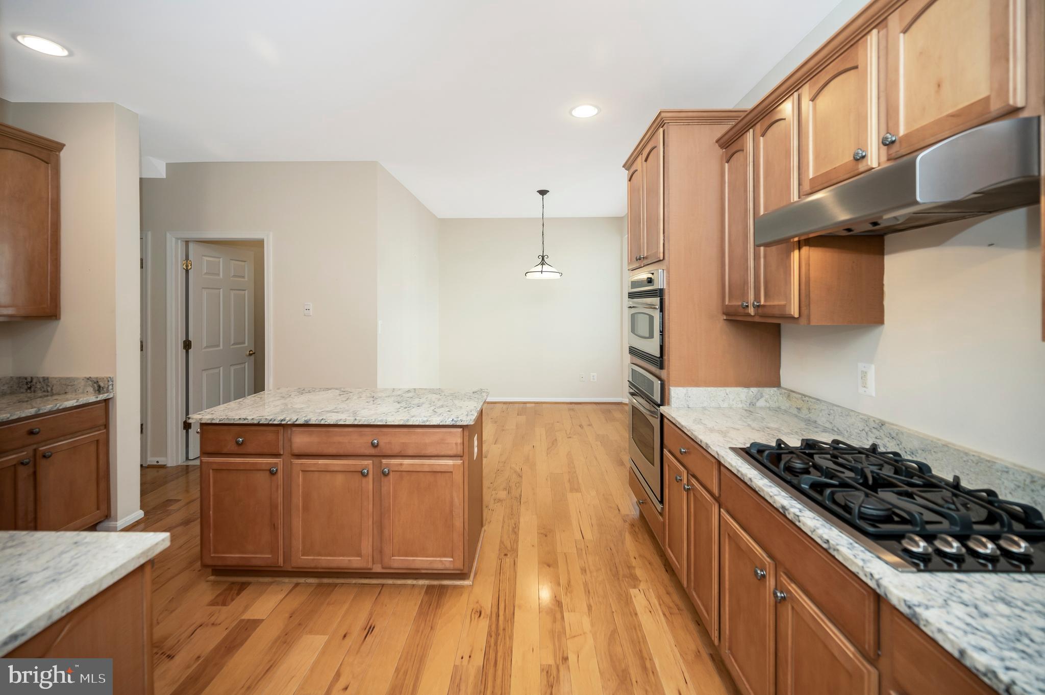 VIRGINIA HERITAGE AT LEE'S PARK - Residential